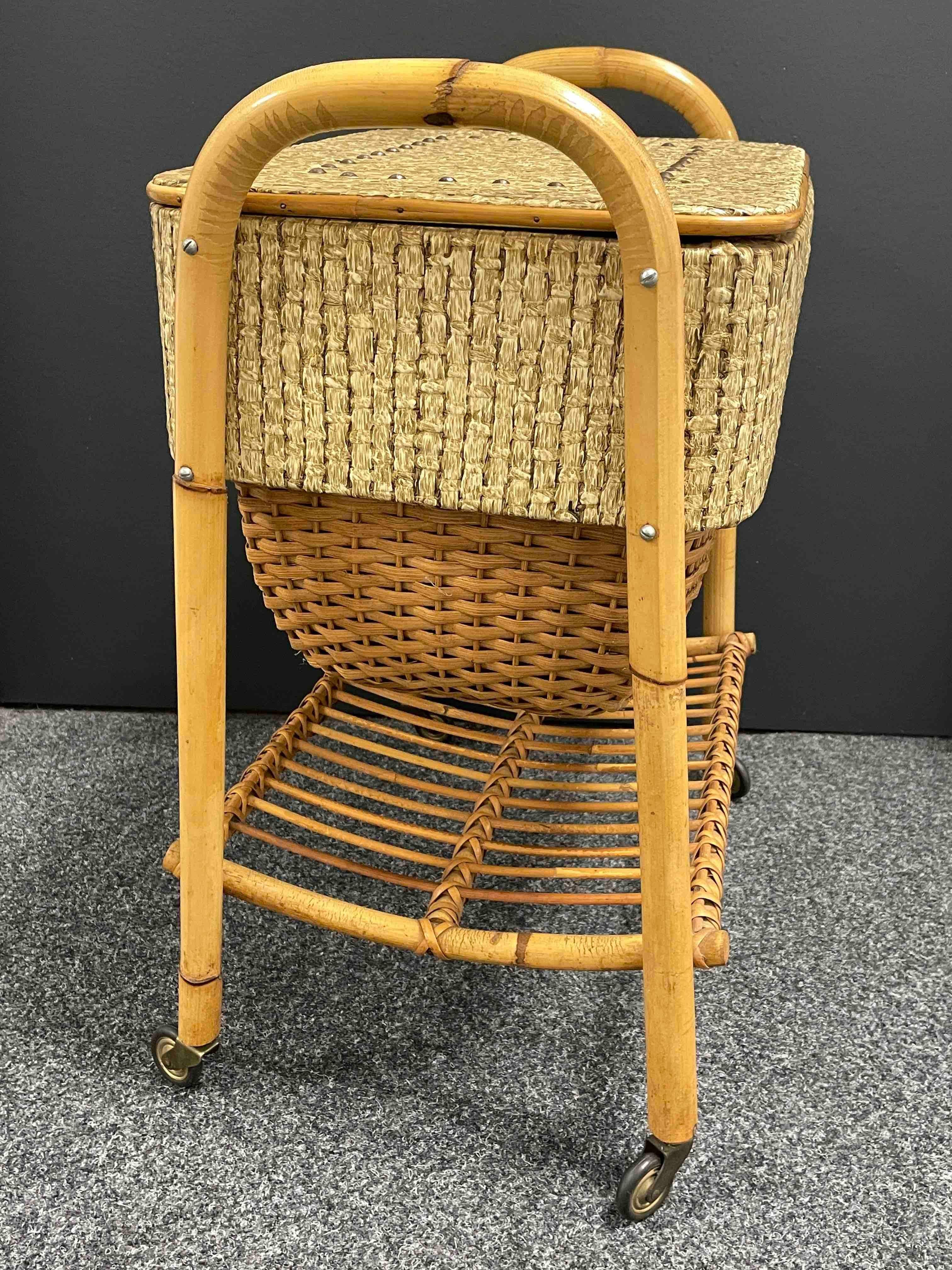 Vintage Wicker Rattan Bamboo Sewing Box on Rolls, 1960s, Italy In Good Condition In Nuernberg, DE