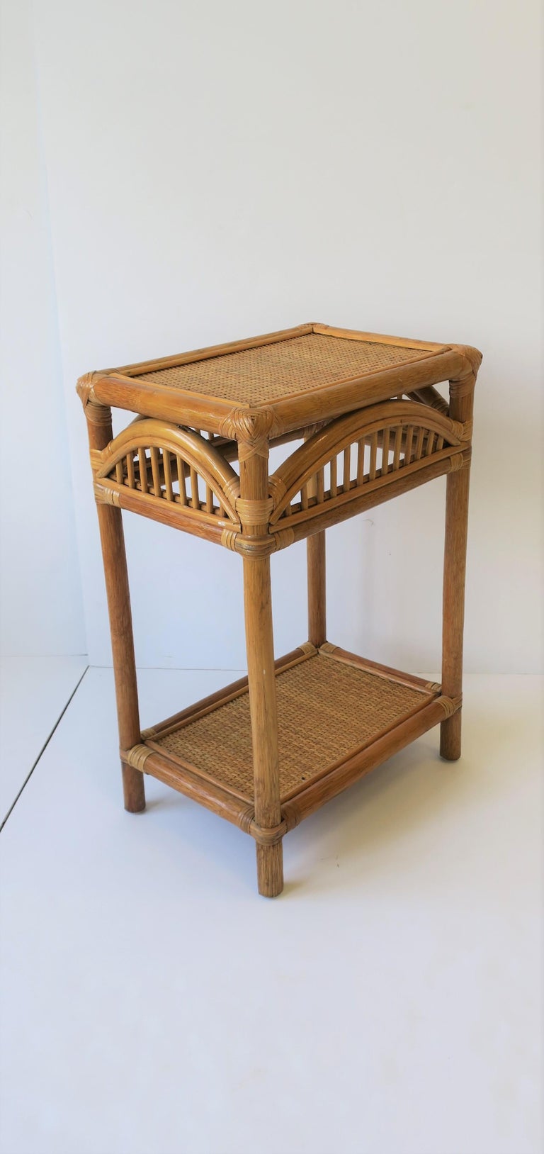 Vintage Wicker Rattan End or Side Table at 1stdibs