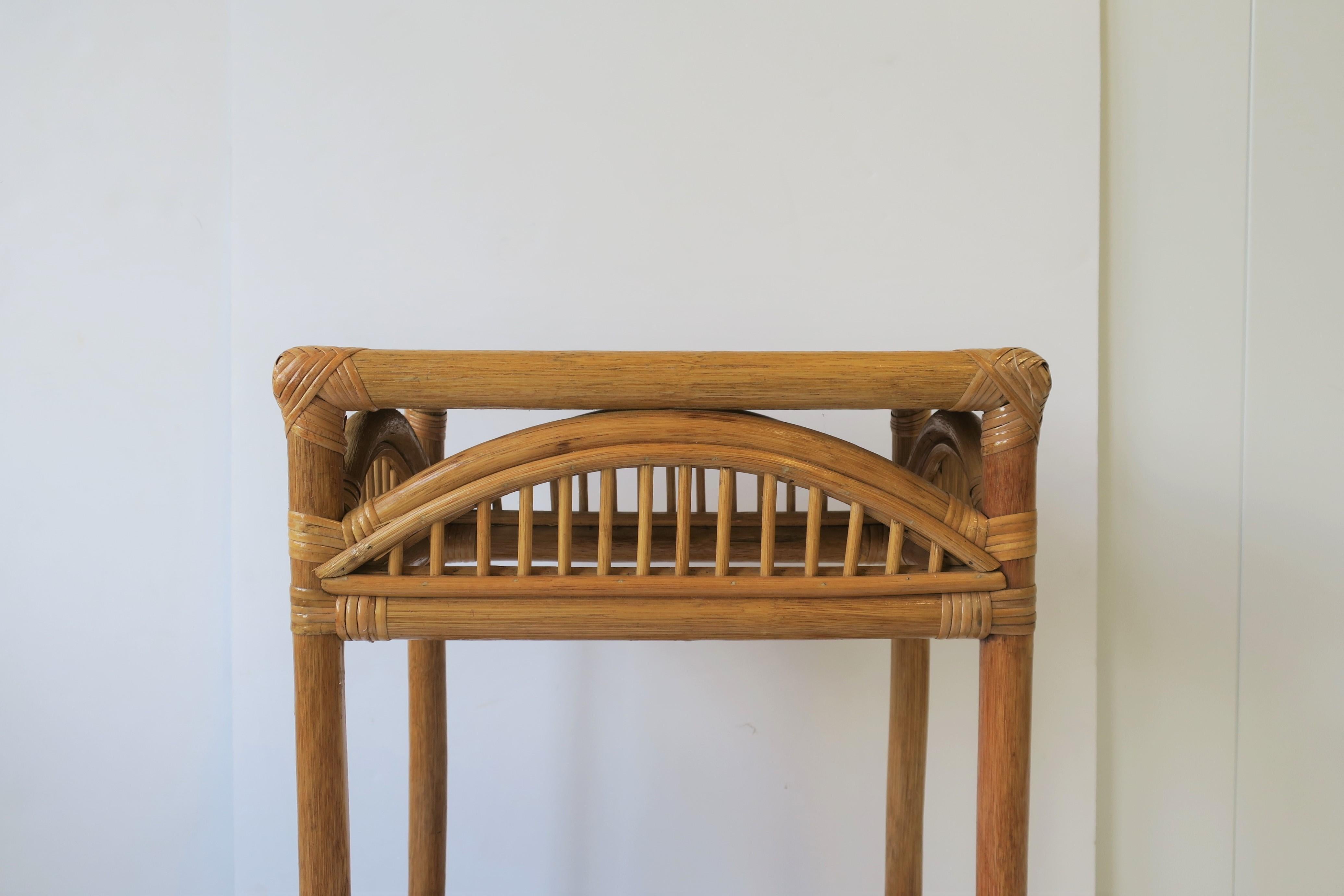 Vintage Wicker Rattan End or Side Table 5