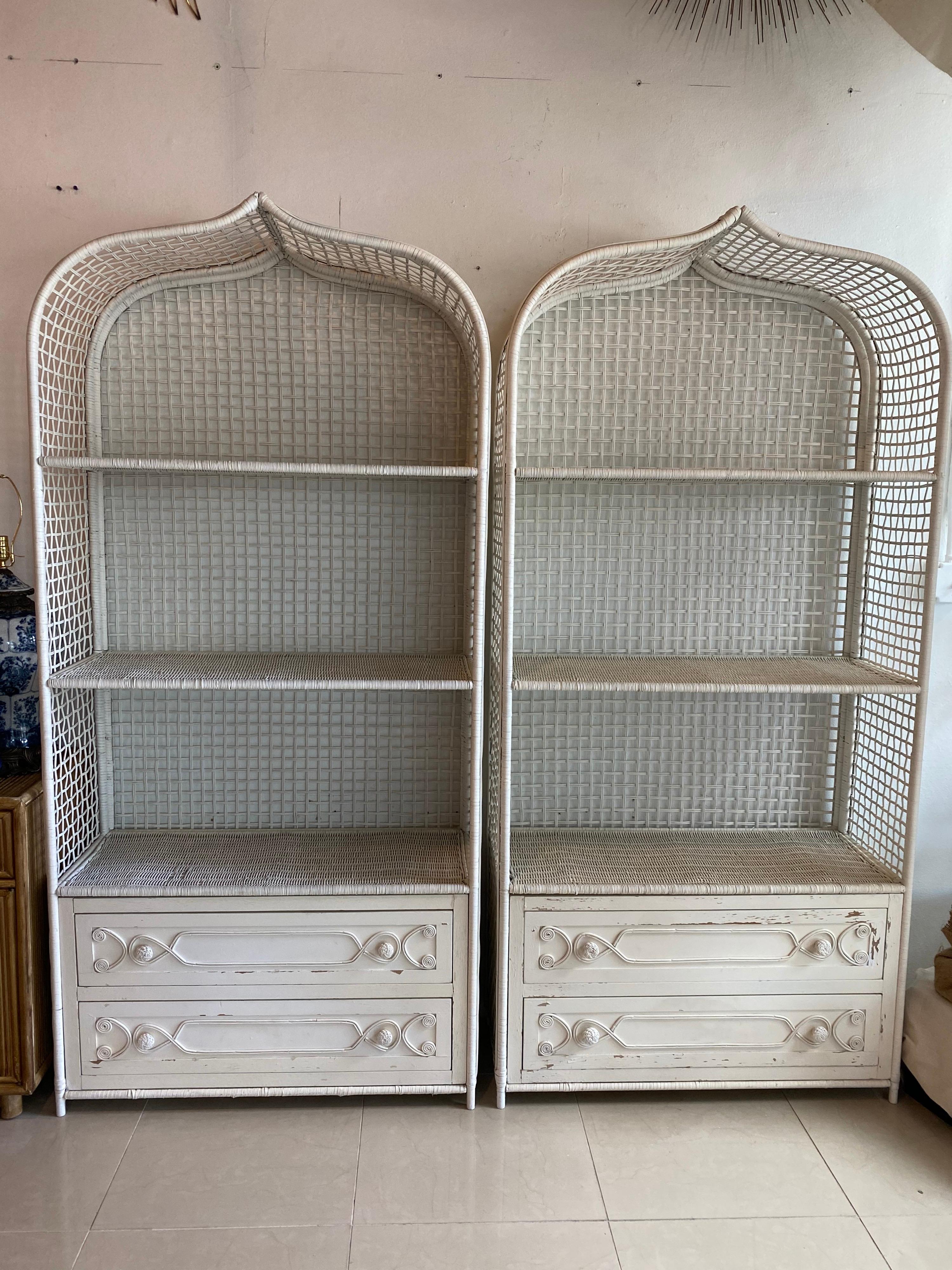 Vintage Wicker Rattan White Pagoda Moroccan Top Pair Etageres Shelves & Drawers 8