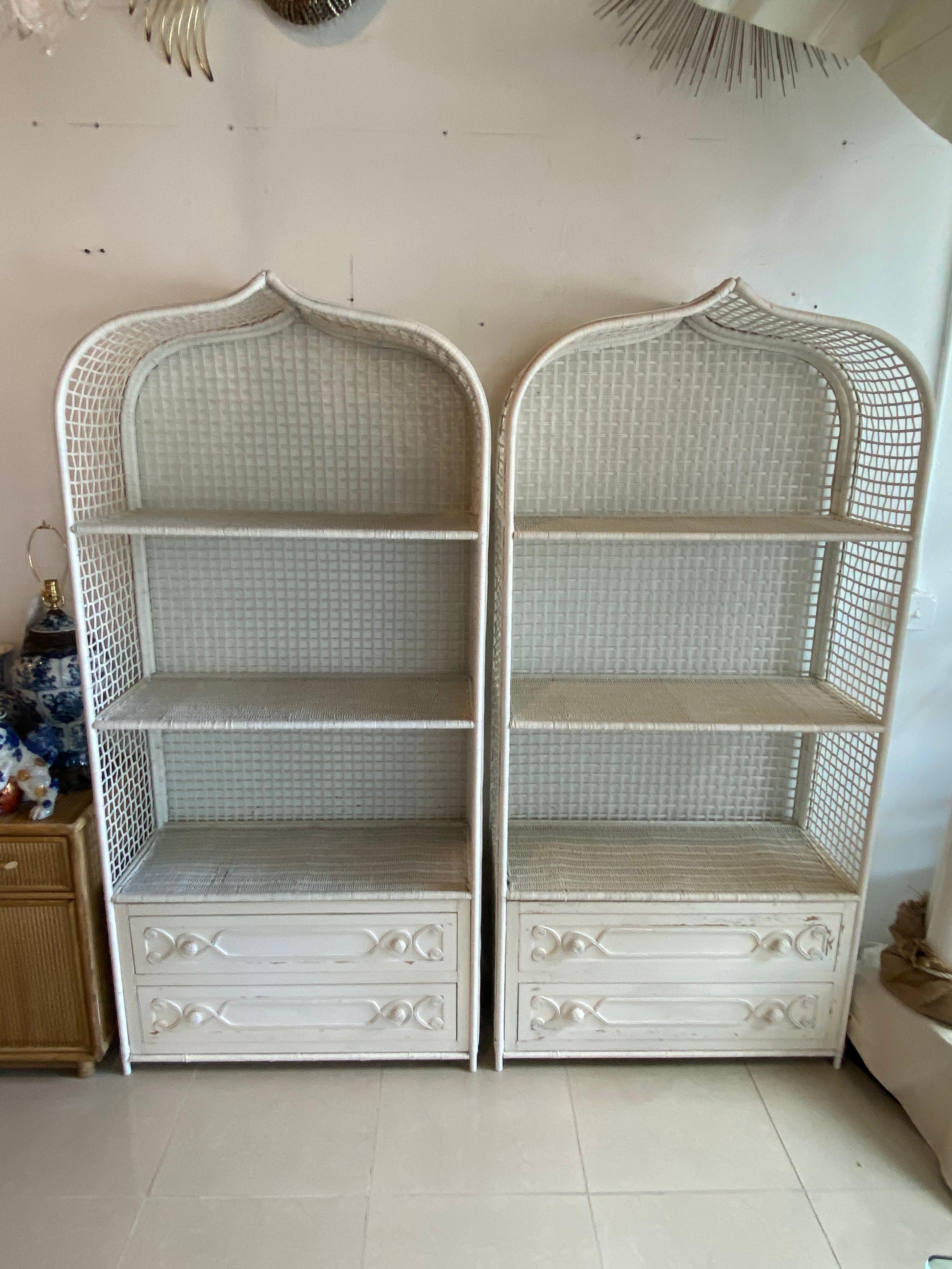 Vintage Wicker Rattan White Pagoda Moroccan Top Pair Etageres Shelves & Drawers 10