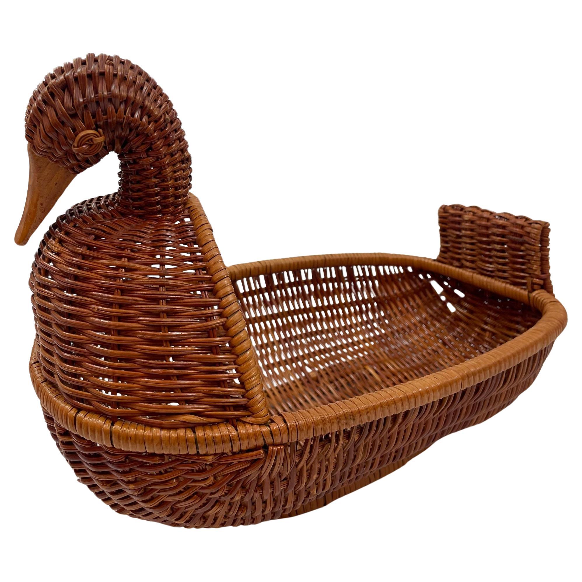 Vintage Wicker Rattan Woven Duck Motif Basket For Sale