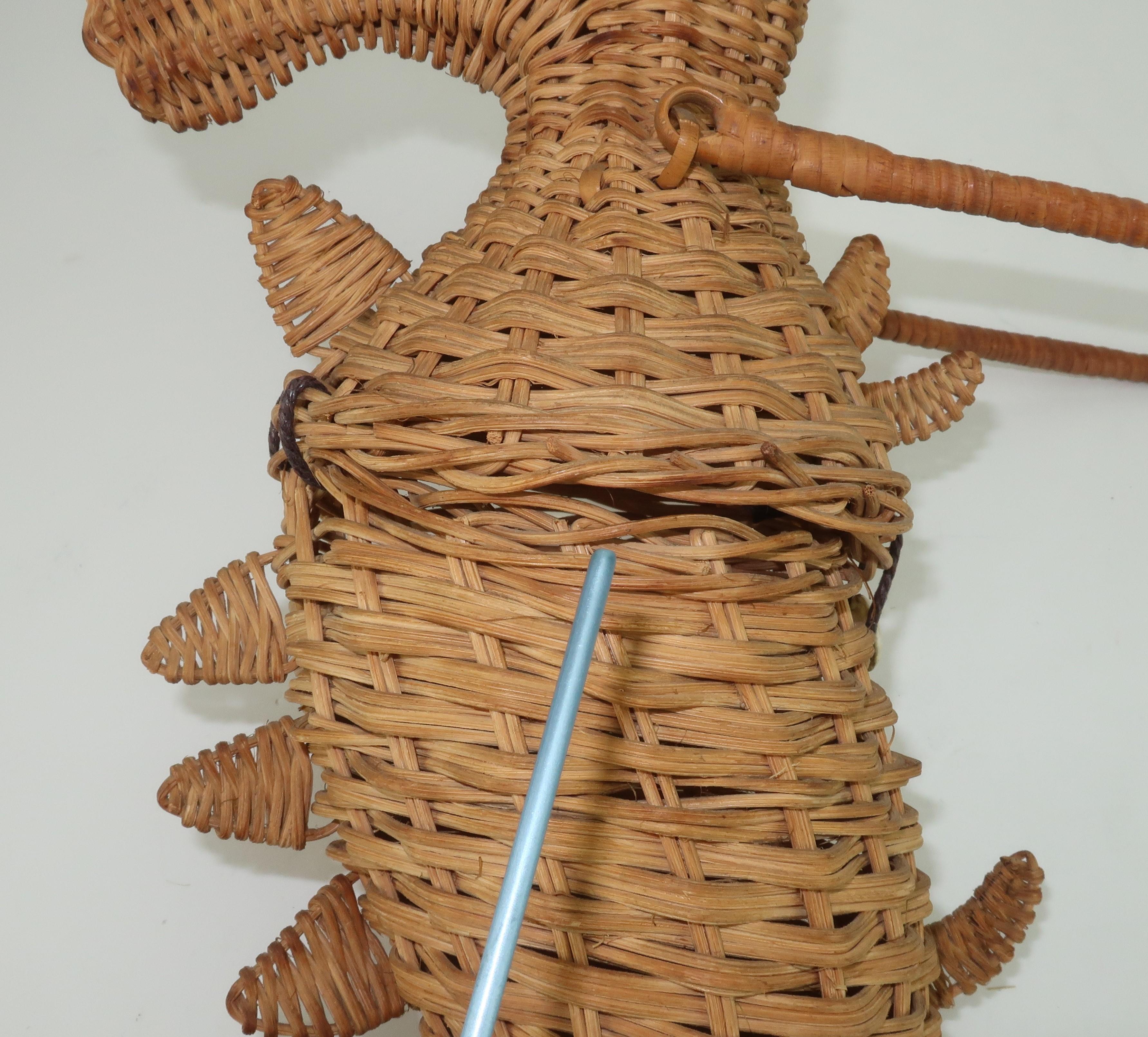 Vintage Wicker Seahorse Novelty Basket Handbag 3