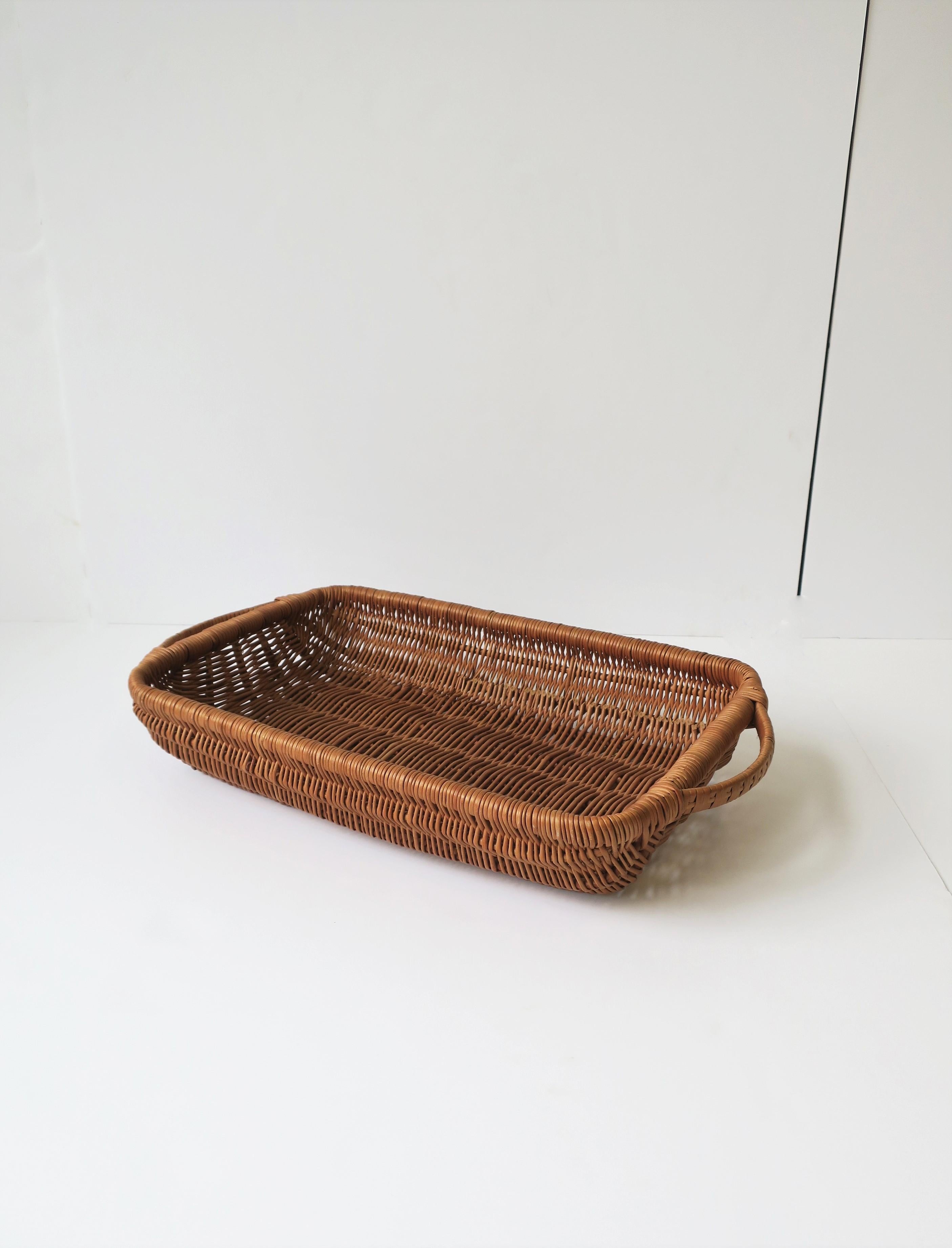 Wicker Serving Tray or Gathering Basket In Good Condition In New York, NY