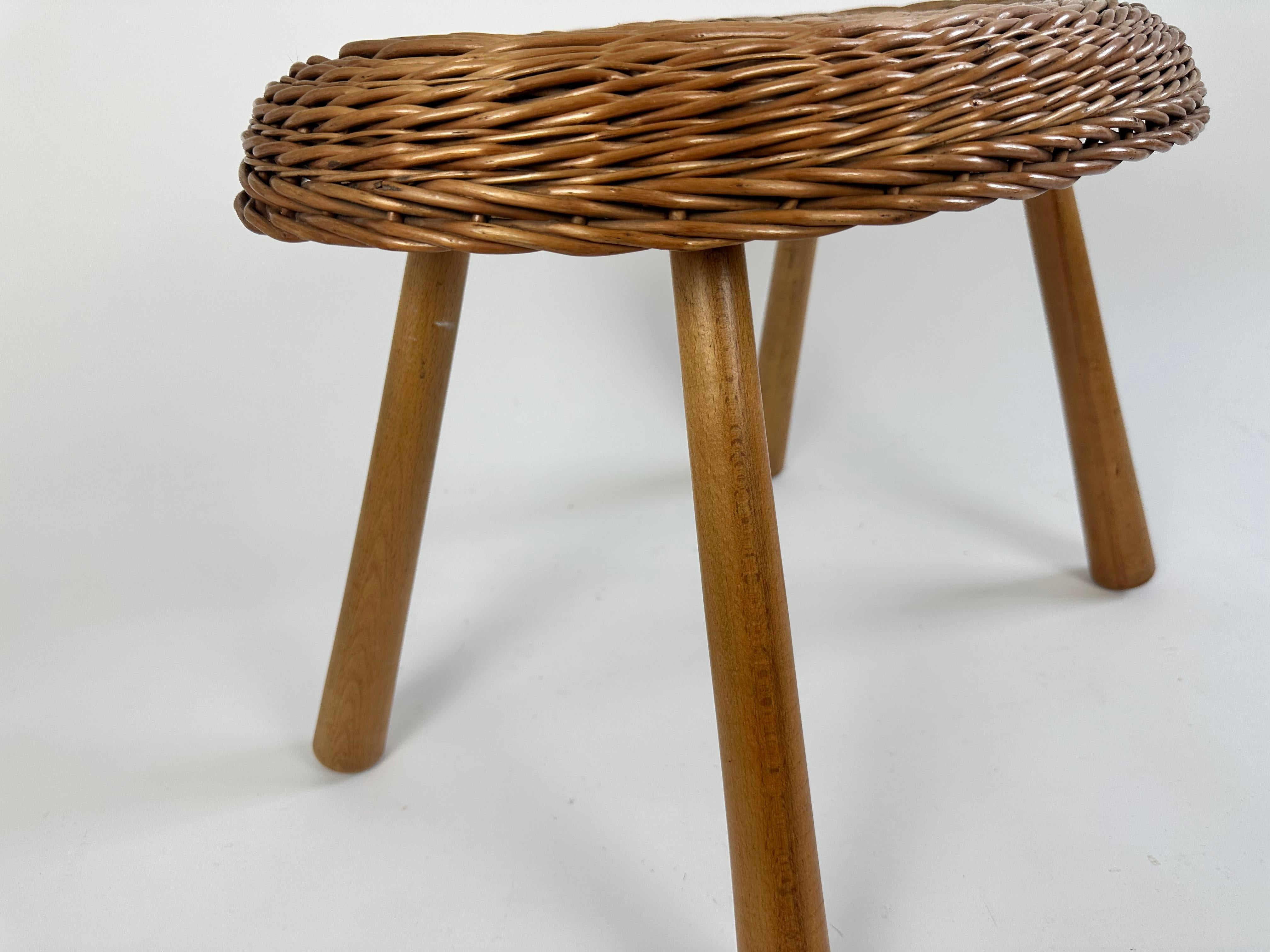 Vintage wicker side table in the manner of Tony Paul, England c. 1950-60 5