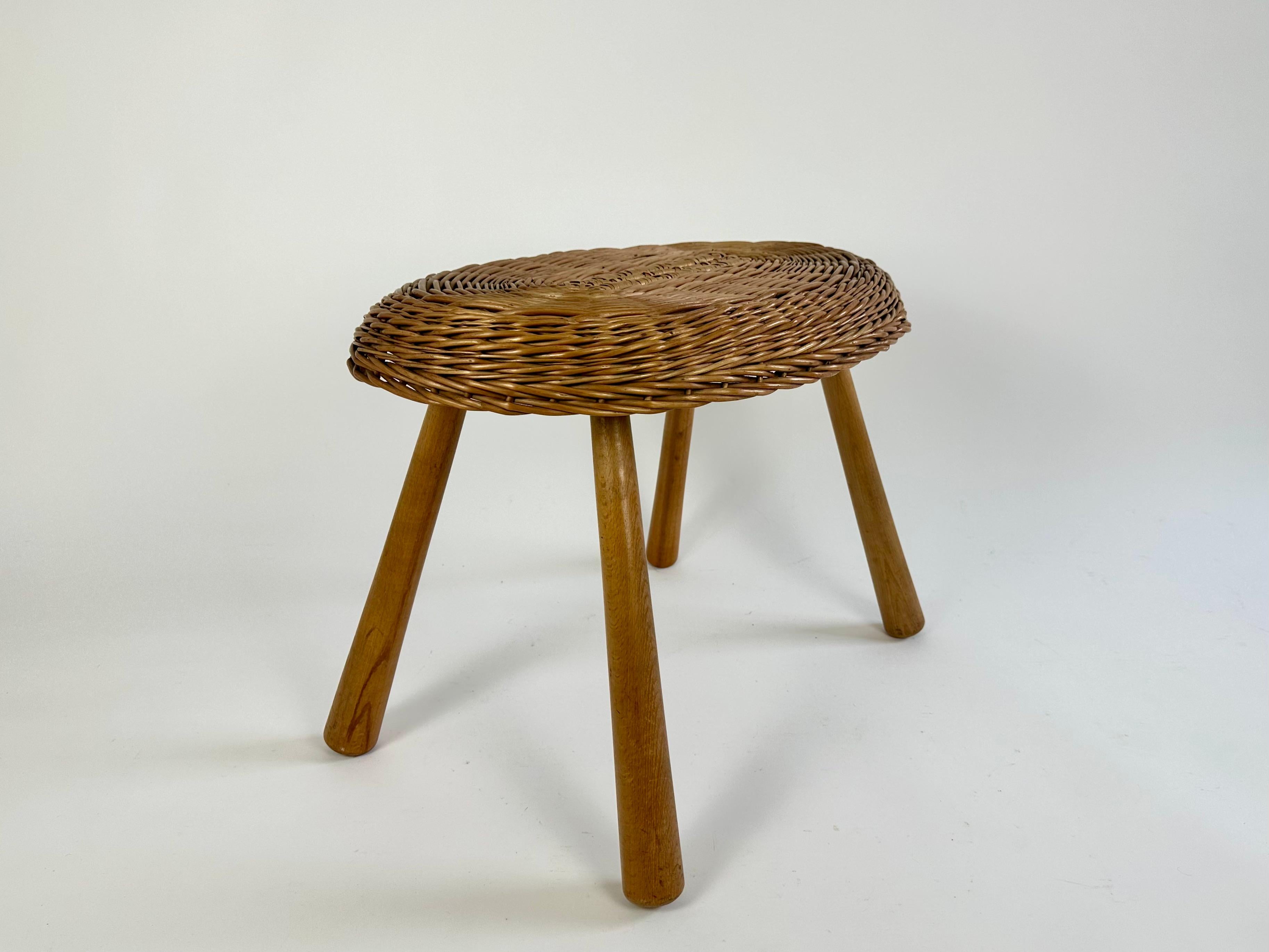 Vintage wicker side table in the manner of Tony Paul, England c. 1950-60 1