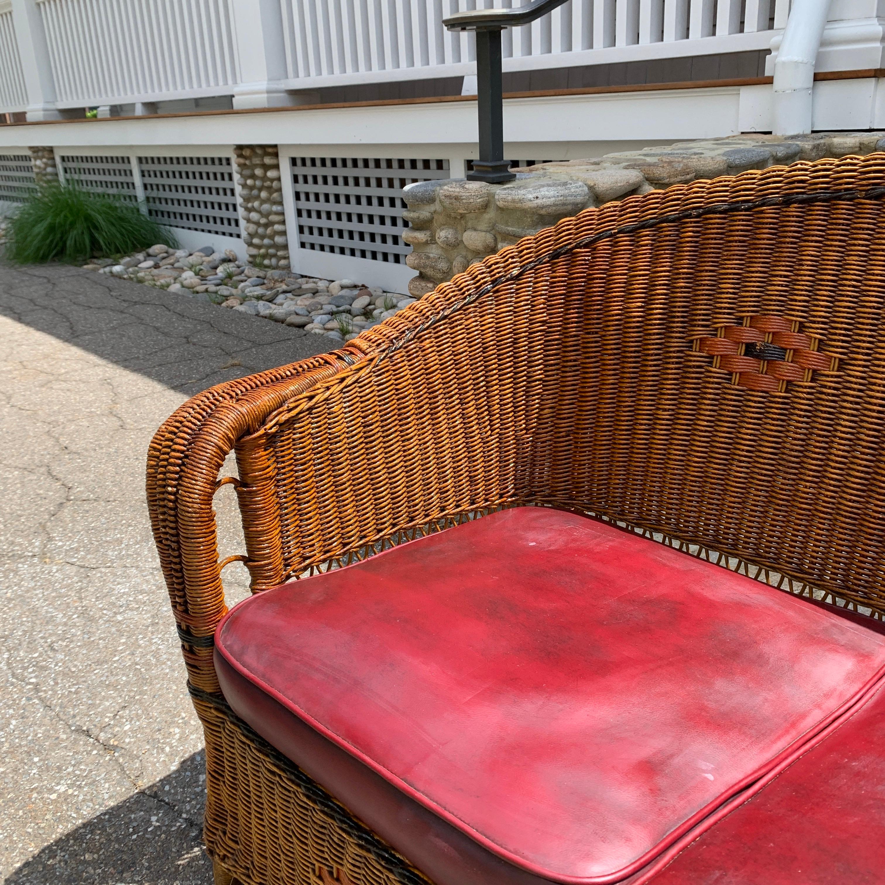 Vintage Wicker Sofa In Good Condition In Old Saybrook, CT