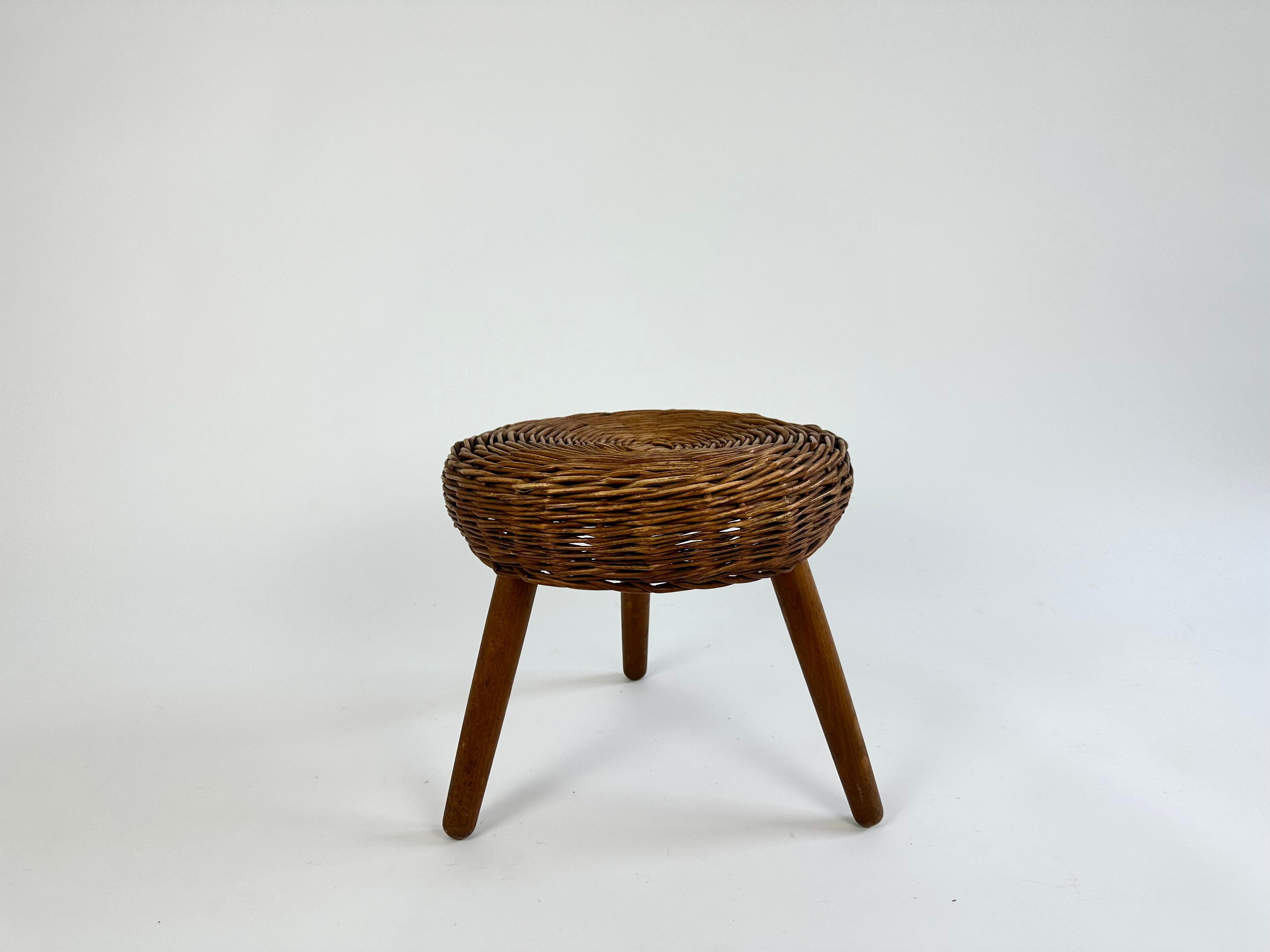 Vintage wicker tripod stool in the manner of Tony Paul For Sale 4