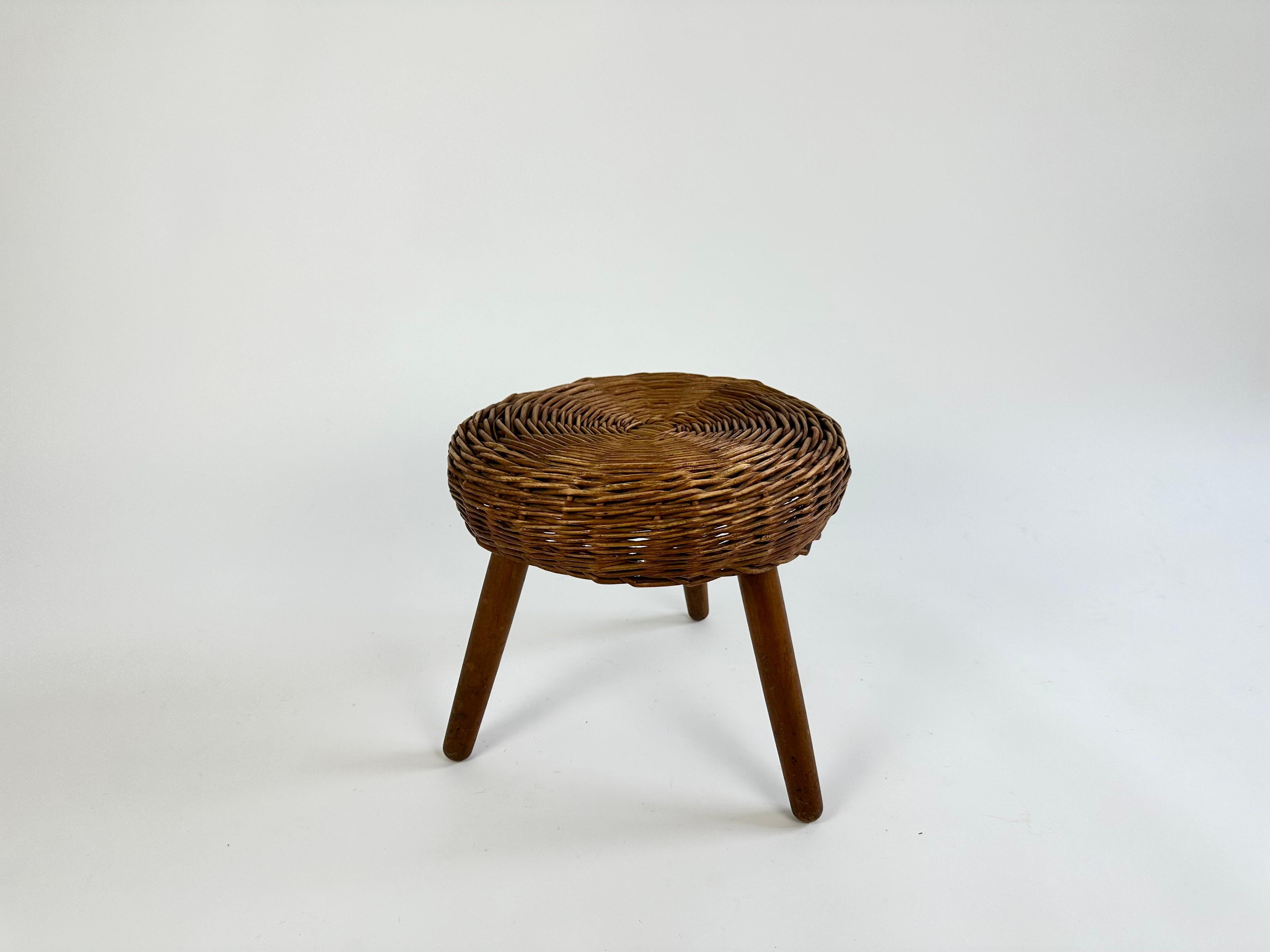 Vintage wicker tripod stool in the manner of Tony Paul For Sale 6