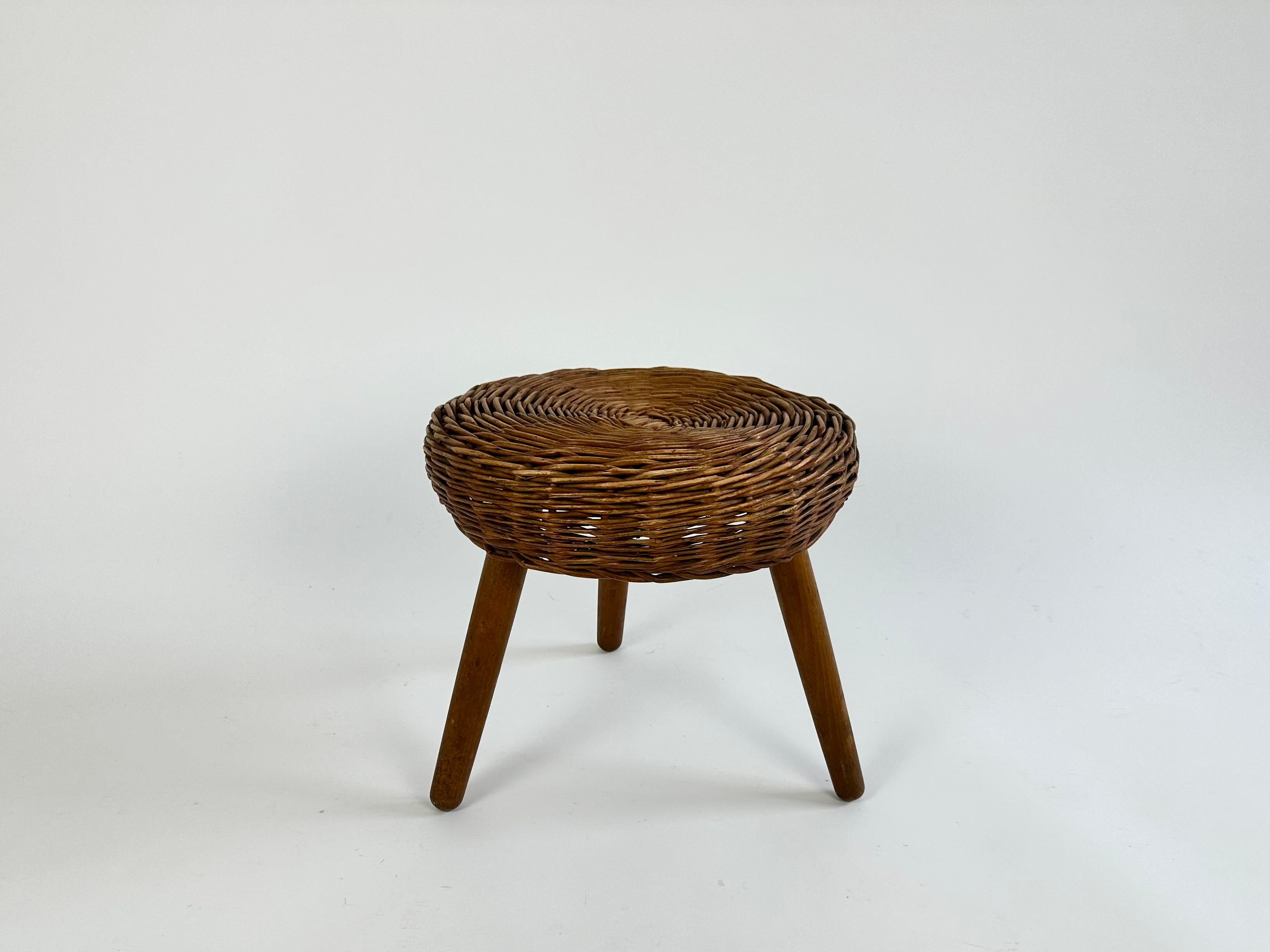 20th Century Vintage wicker tripod stool in the manner of Tony Paul For Sale