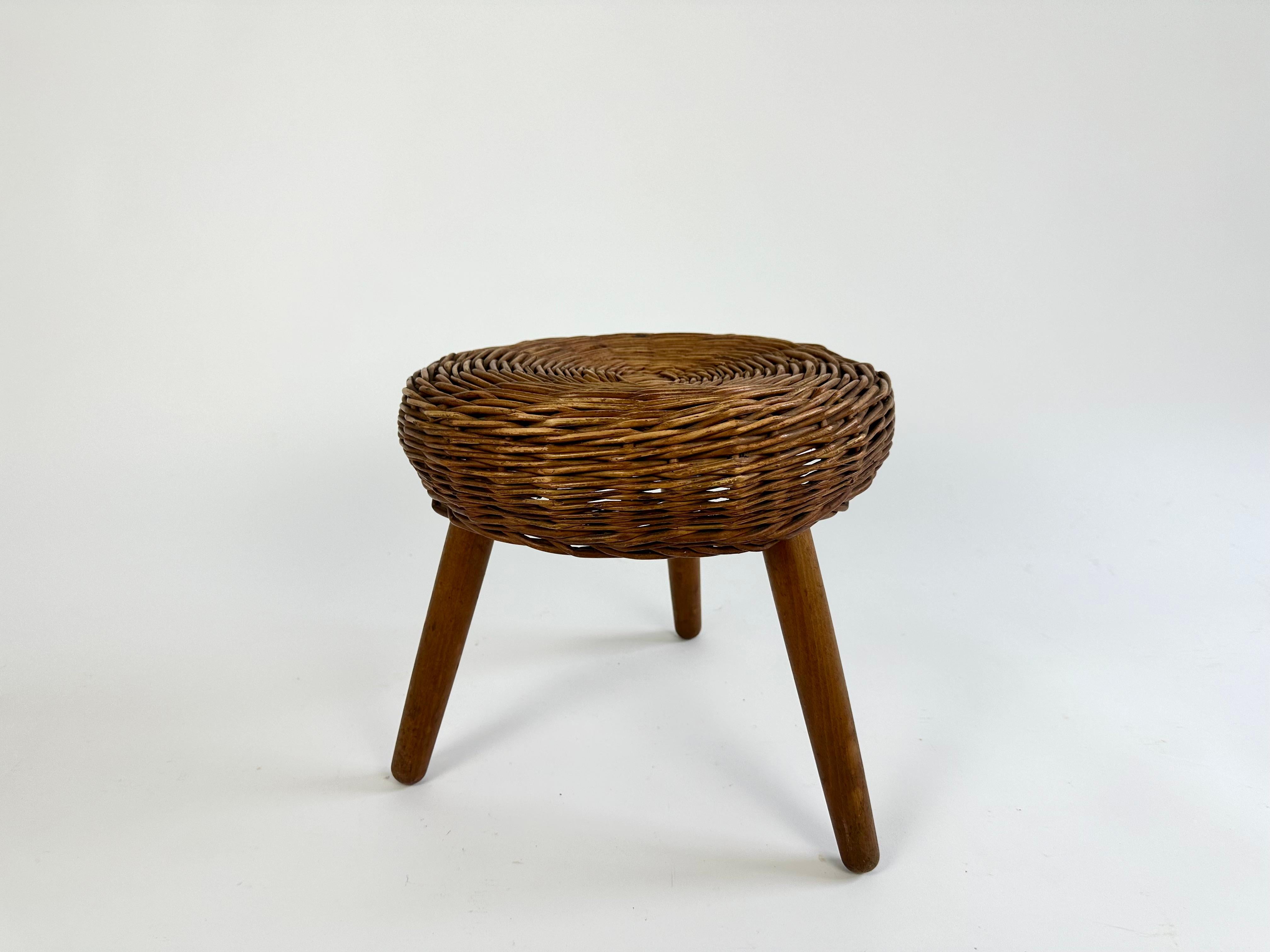 Vintage wicker tripod stool in the manner of Tony Paul For Sale 2