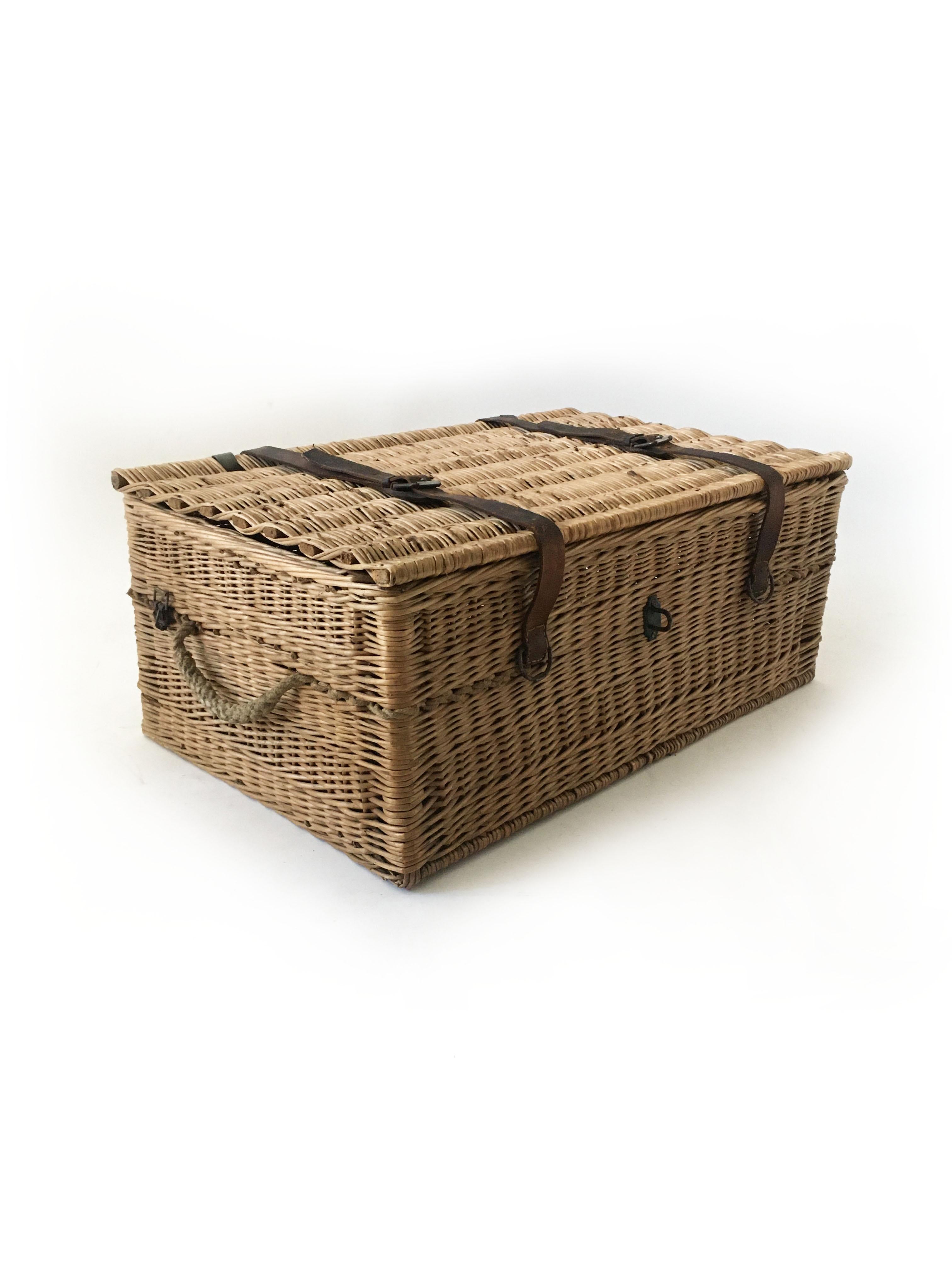 French Vintage Wicker Trunk, Wine Basket from Bordeaux, France, 1930s