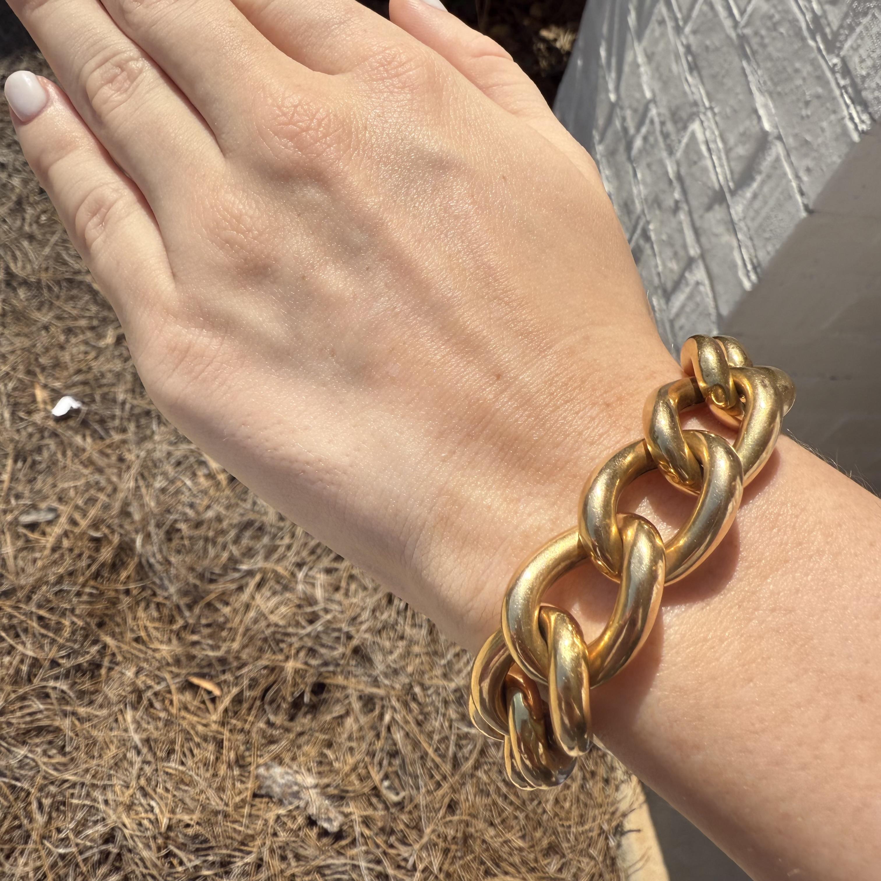 Rétro Bracelet Vintage à larges maillons en or jaune 18K en vente