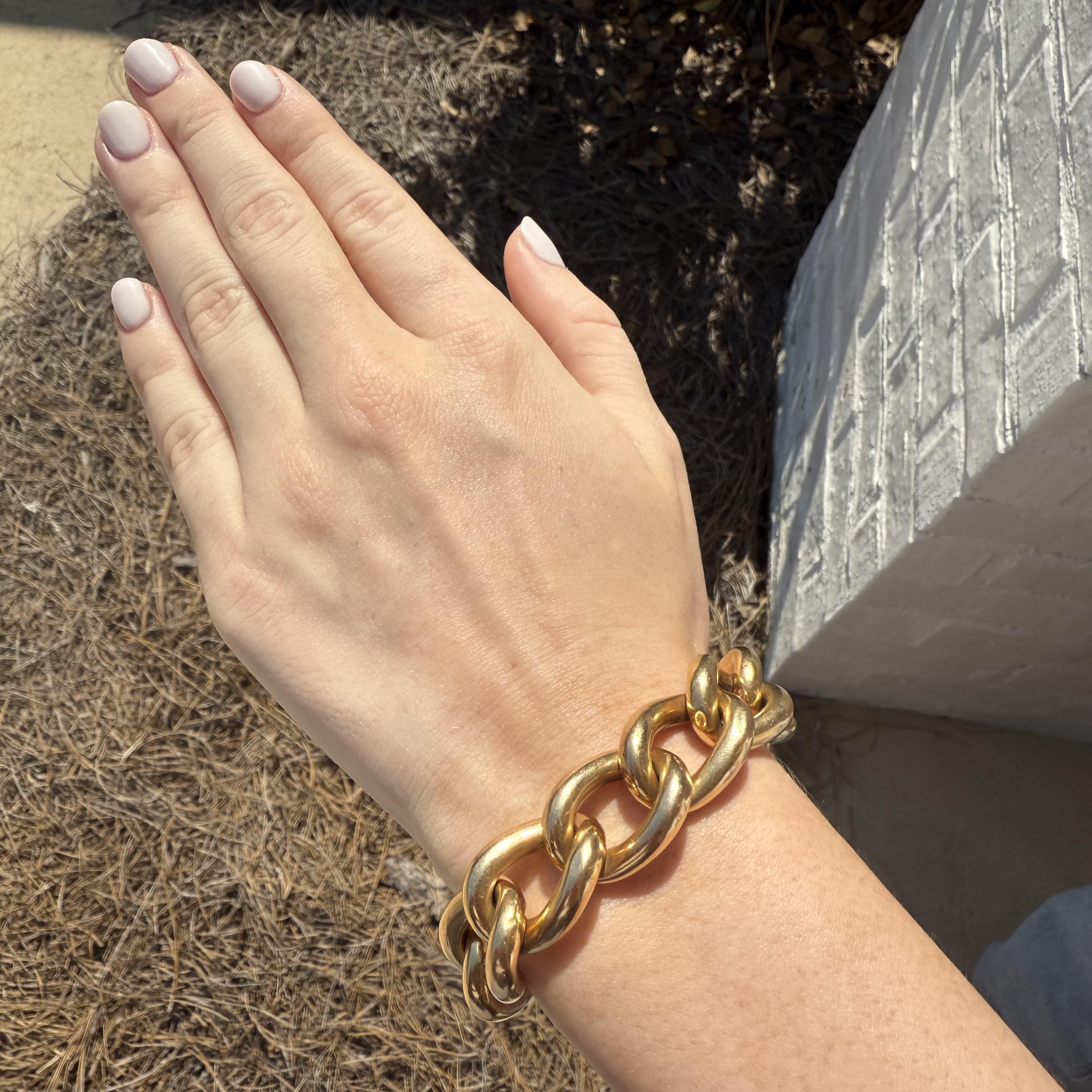 Bracelet Vintage à larges maillons en or jaune 18K Bon état - En vente à Montgomery, AL