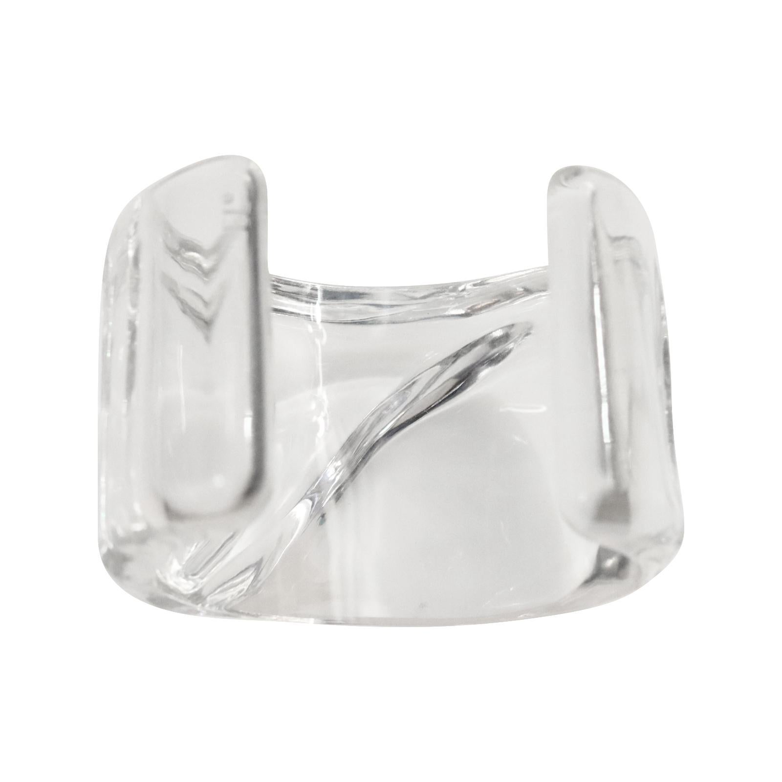 Breites Vintage-Manschettenarmband aus Lucite, ca. 1980er Jahre (Moderne) im Angebot