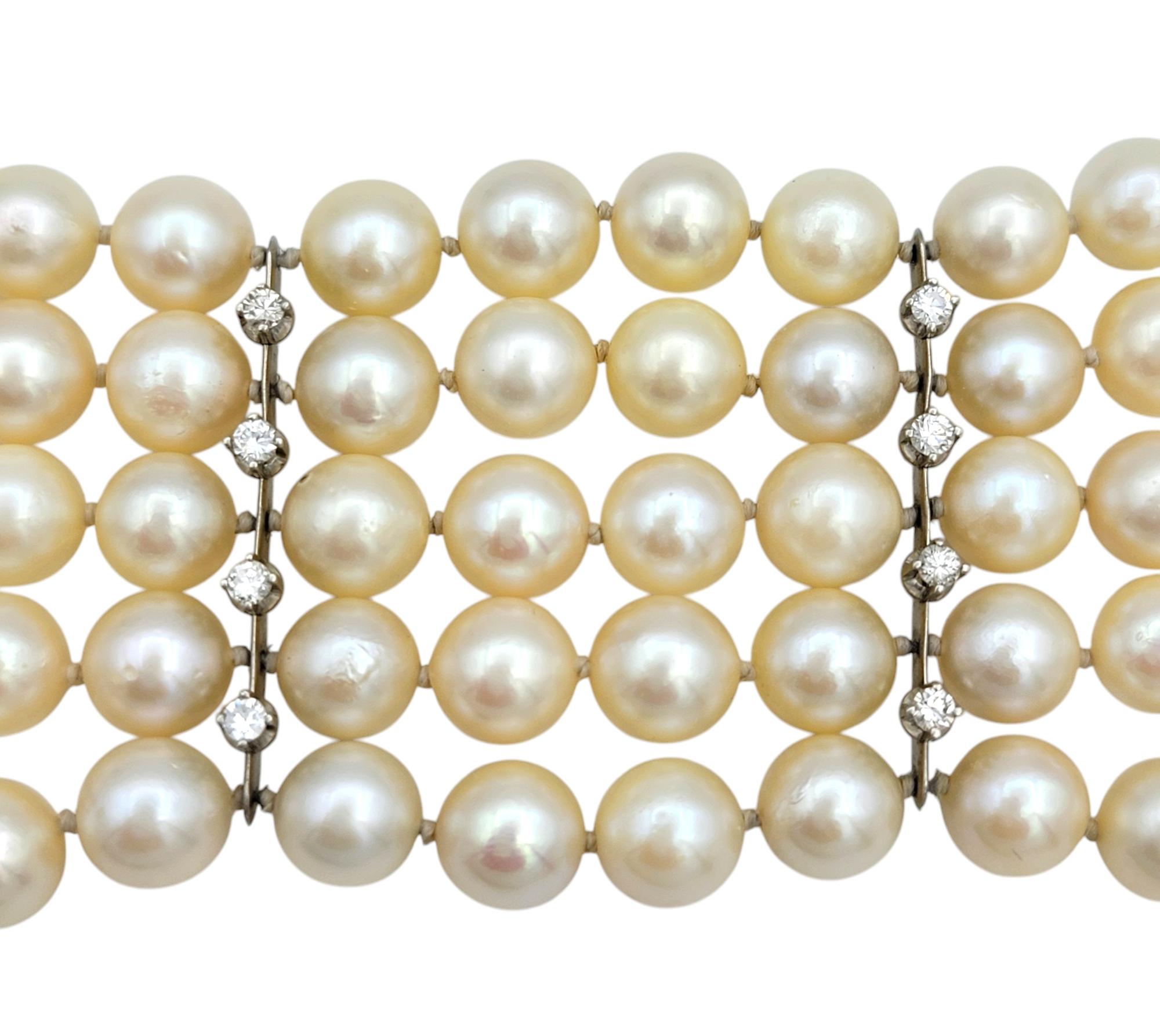 Taglio baguette Bracciale vintage con perle coltivate e diamanti a più fili in platino in vendita