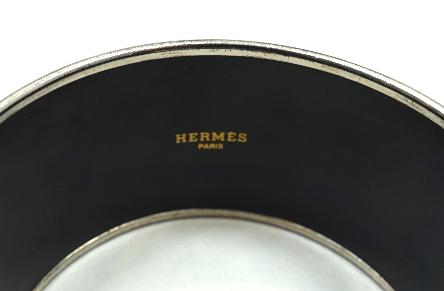 Vintage Wide Signed Hermes Multi-Color Enamel Horse Cuff Bracelet For Sale 1