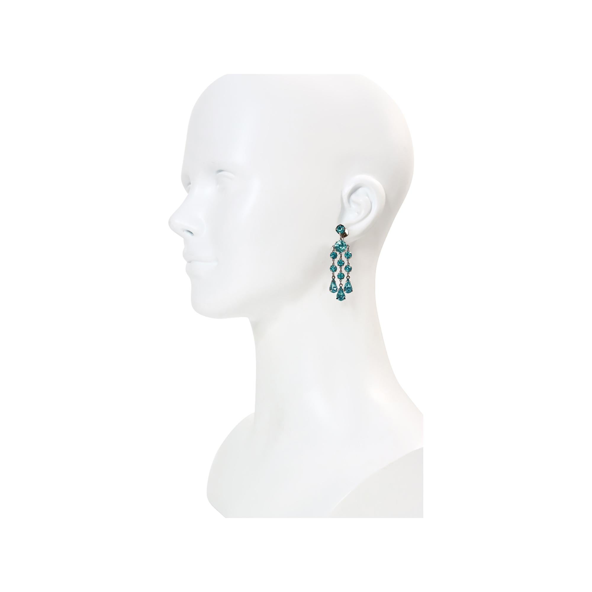 Modern Vintage Wiesner Round and Pear Dangling Earrings circa 1940s For Sale