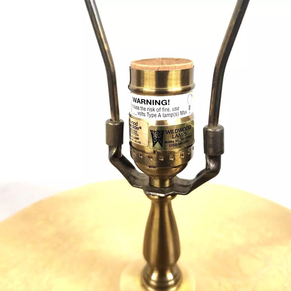 Wildwood Lamps d'epoca in ceramica dorata con piedini a zampa di gallina Coppia in vendita 8