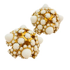 Vintage WILLIAM de LILLO Designer-Laufsteg-Ohrclips aus Gold Milchglas, Vintage