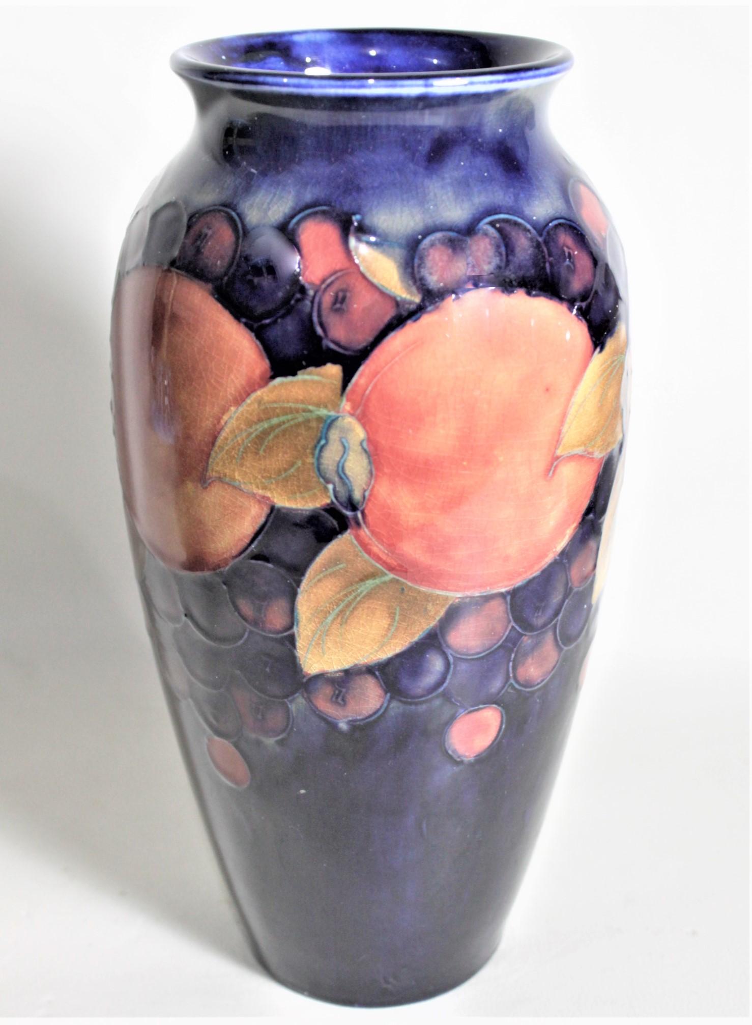 moorcroft pottery vase value