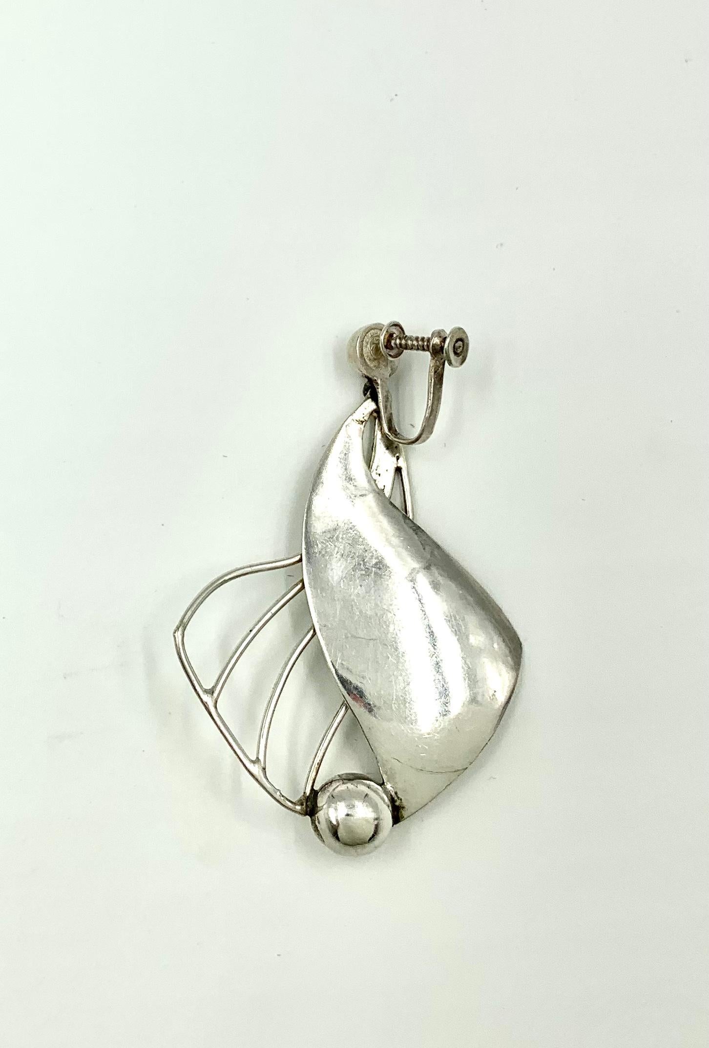 Women's or Men's Vintage William Spratling Sterling Silver Large Mexican Modernist Earrings For Sale