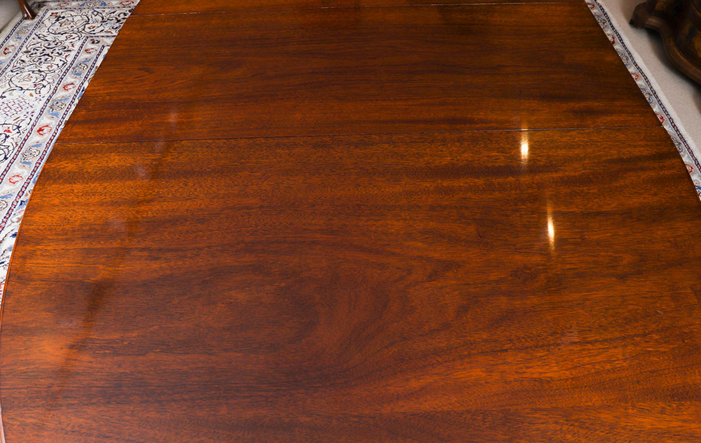 Vintage William Tillman Oval Regency Revival Dining Table & Leaf 20thCentury en vente 1