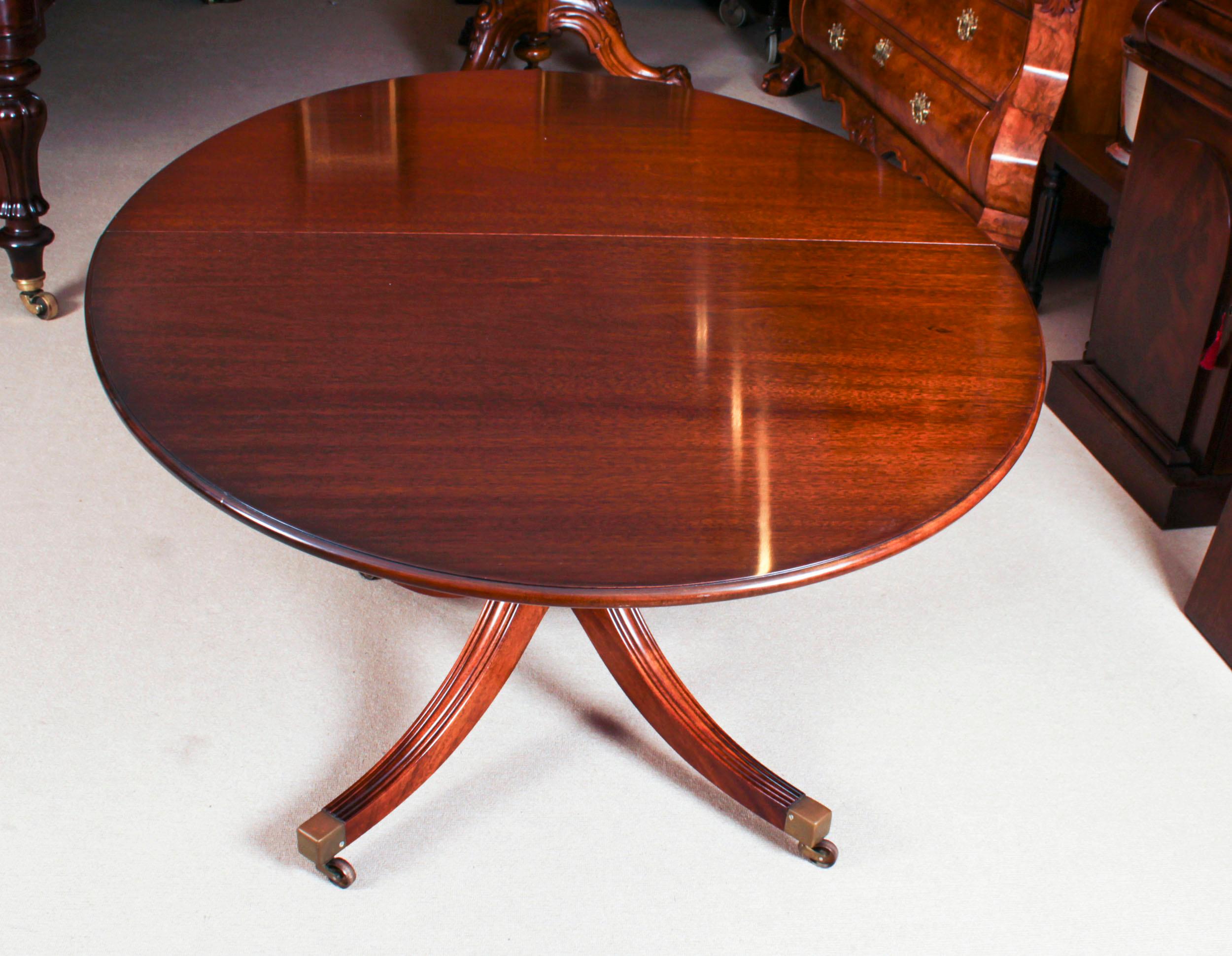 Vintage William Tillman Regency Dining Table & 8 Chairs 20th Century 3