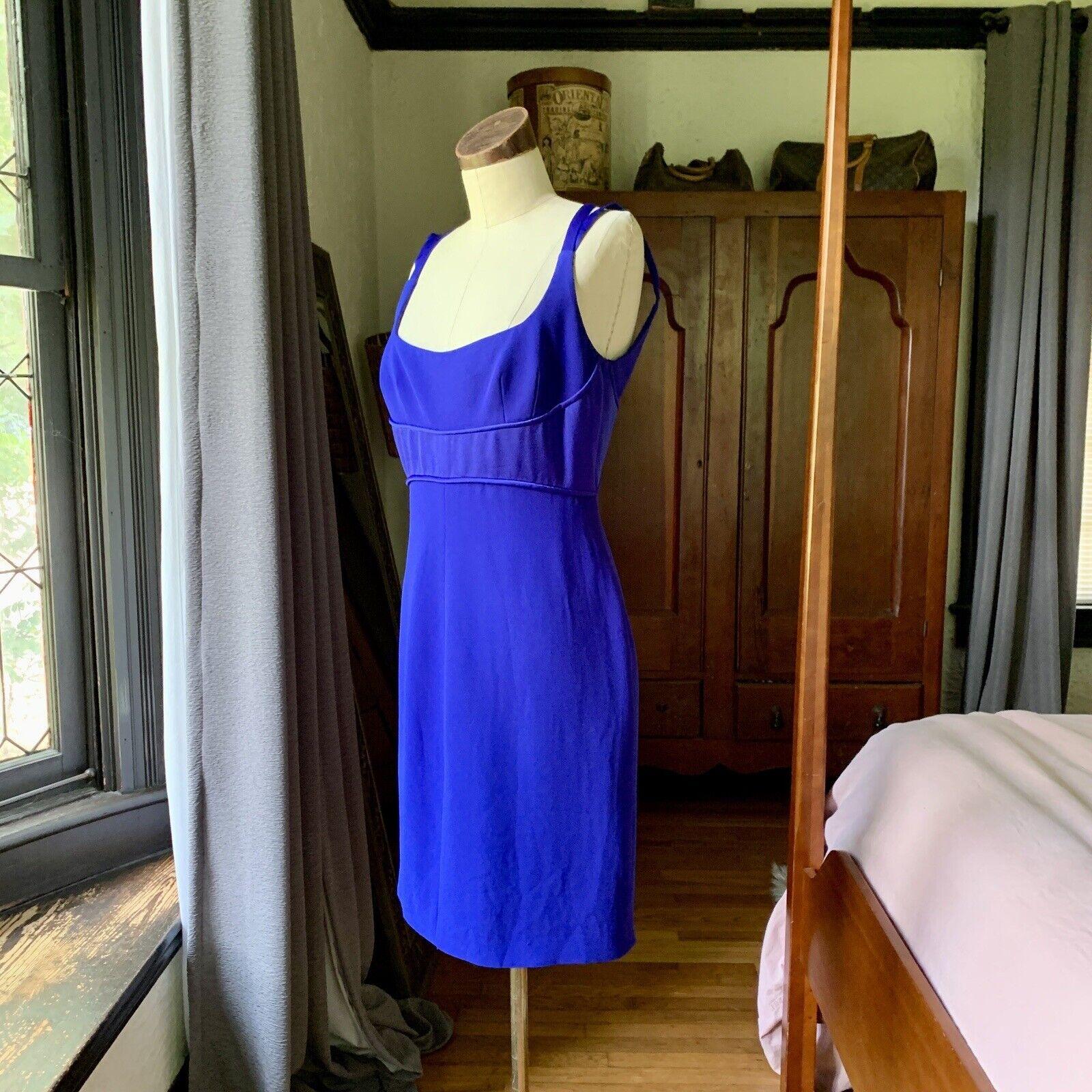TRAVILLA - Ensemble robe et veste vintage en satin bleu avec strass, taille 10 en vente 3