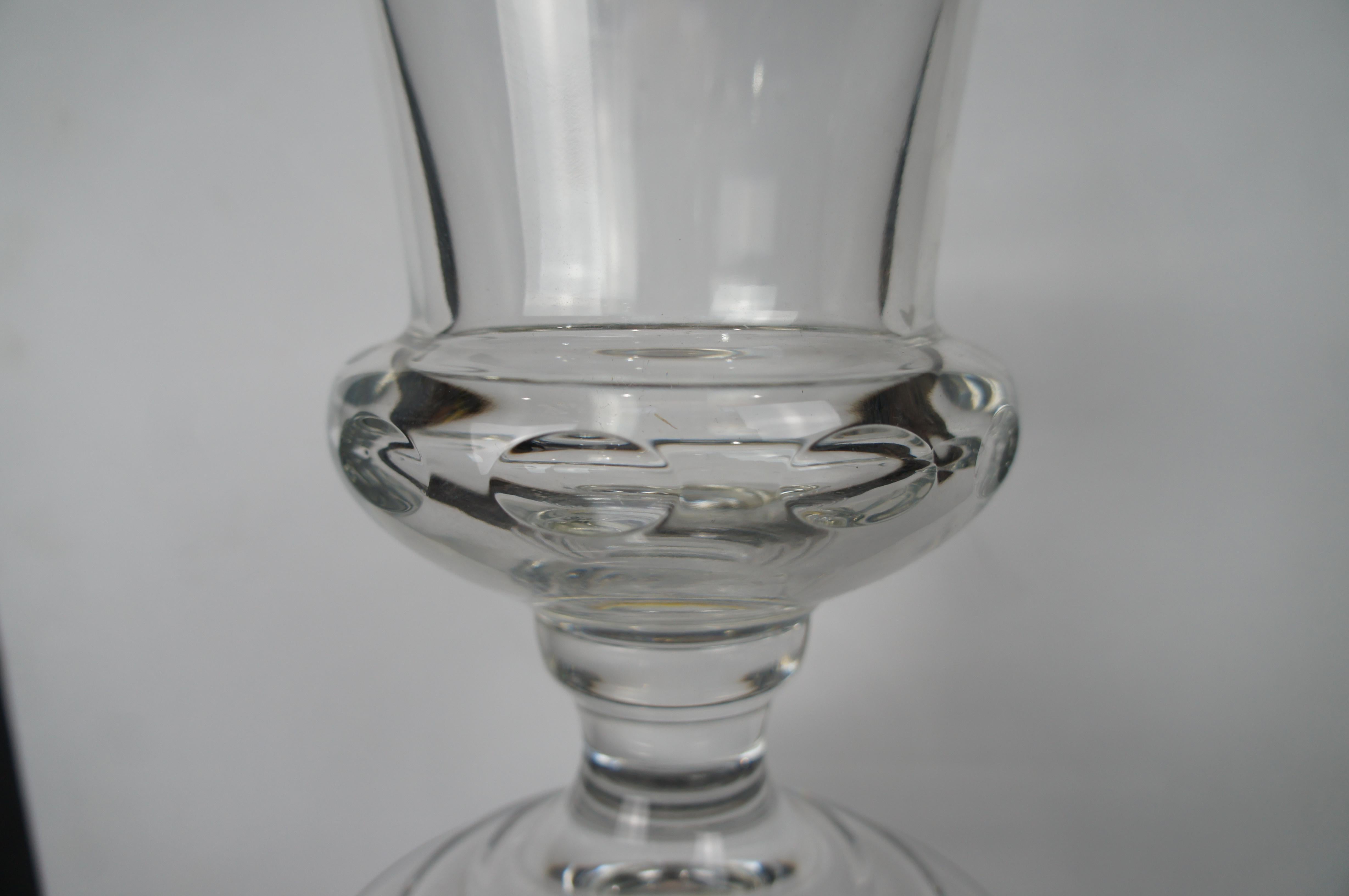 Grand vase vintage William Yeoward Jenkins avec trophée sur pied en cristal taillé 18 pouces en vente 4