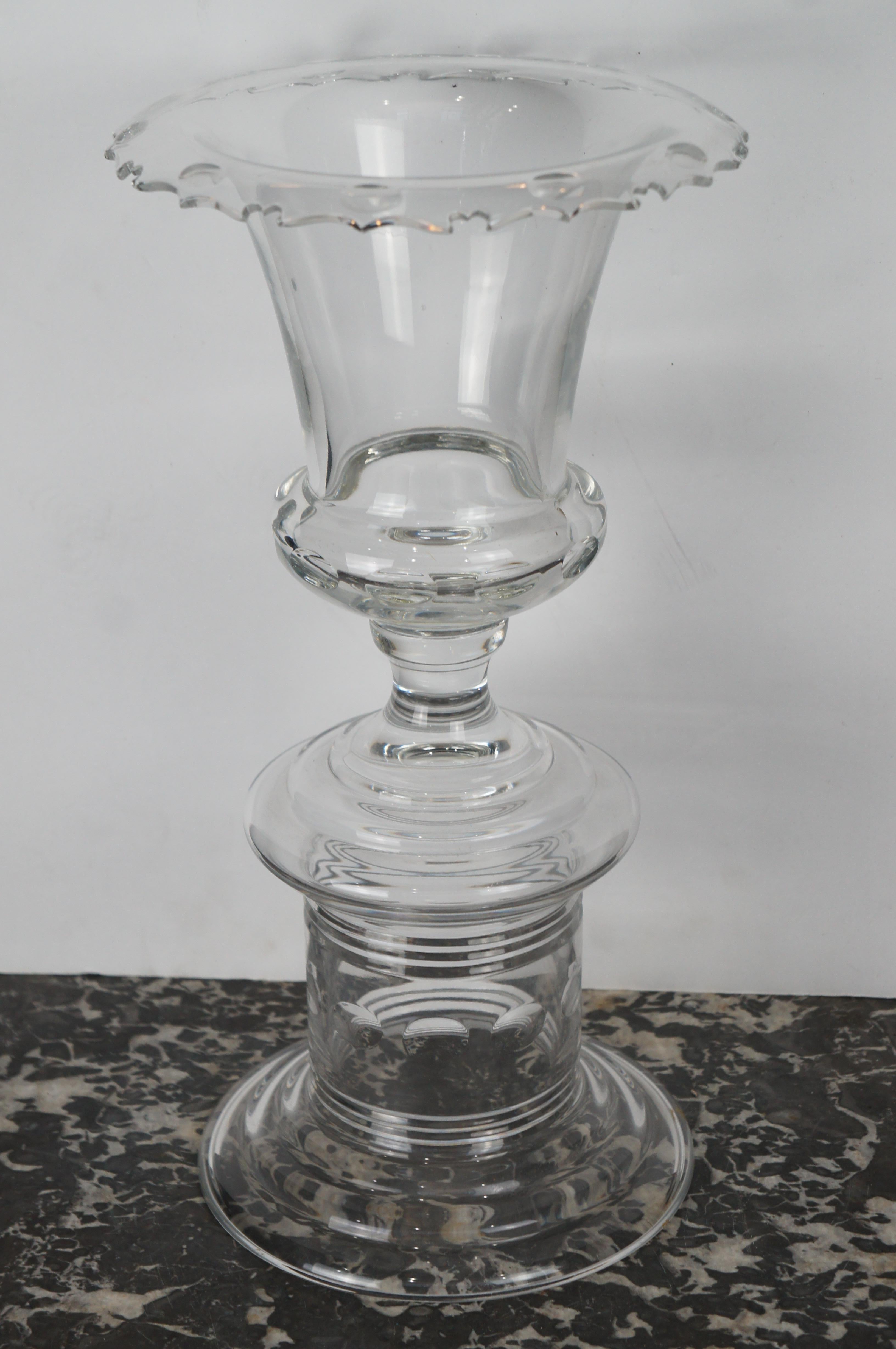 Grand vase vintage William Yeoward Jenkins avec trophée sur pied en cristal taillé 18 pouces Bon état - En vente à Dayton, OH