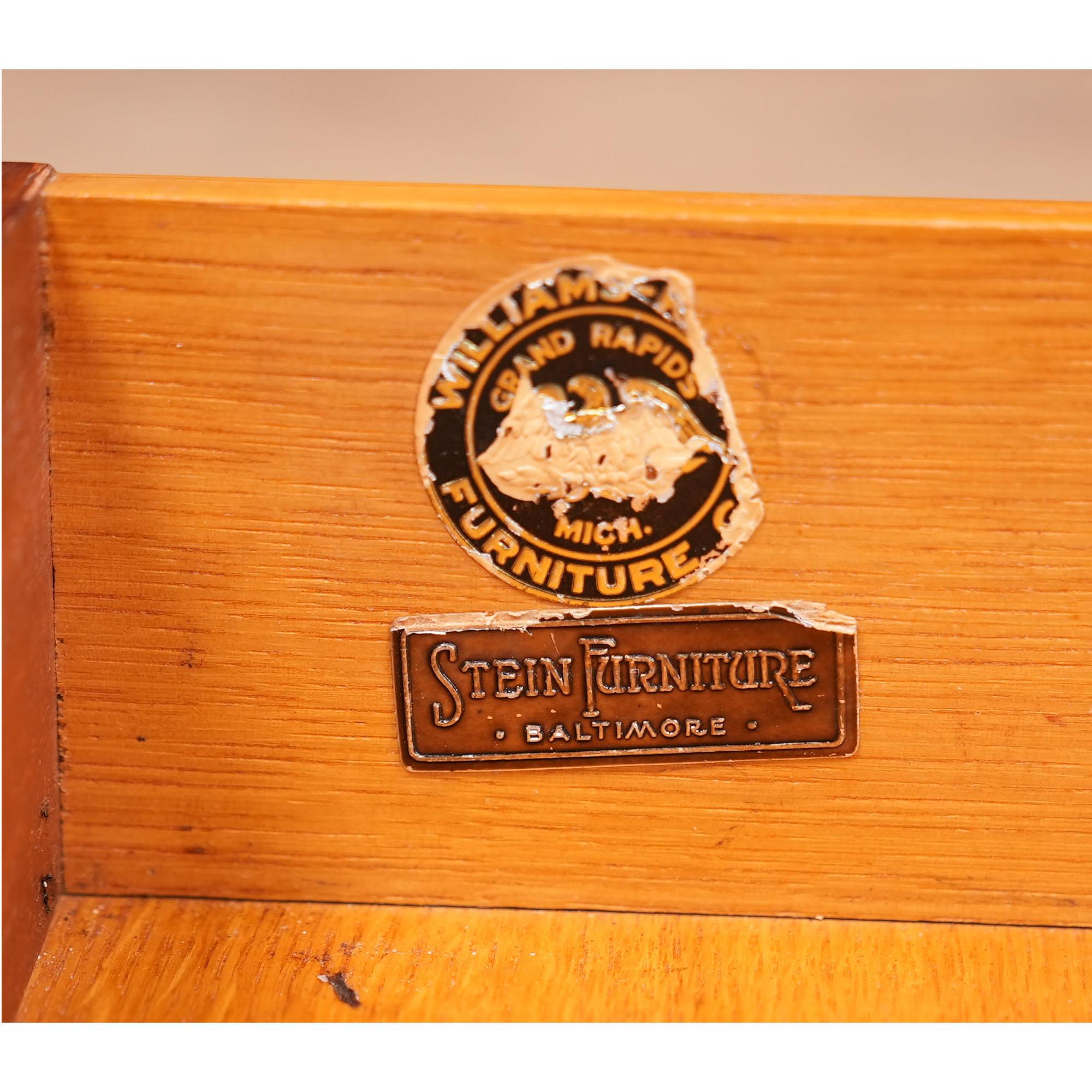 Enfilade vintage Williams Kimp en vente 10