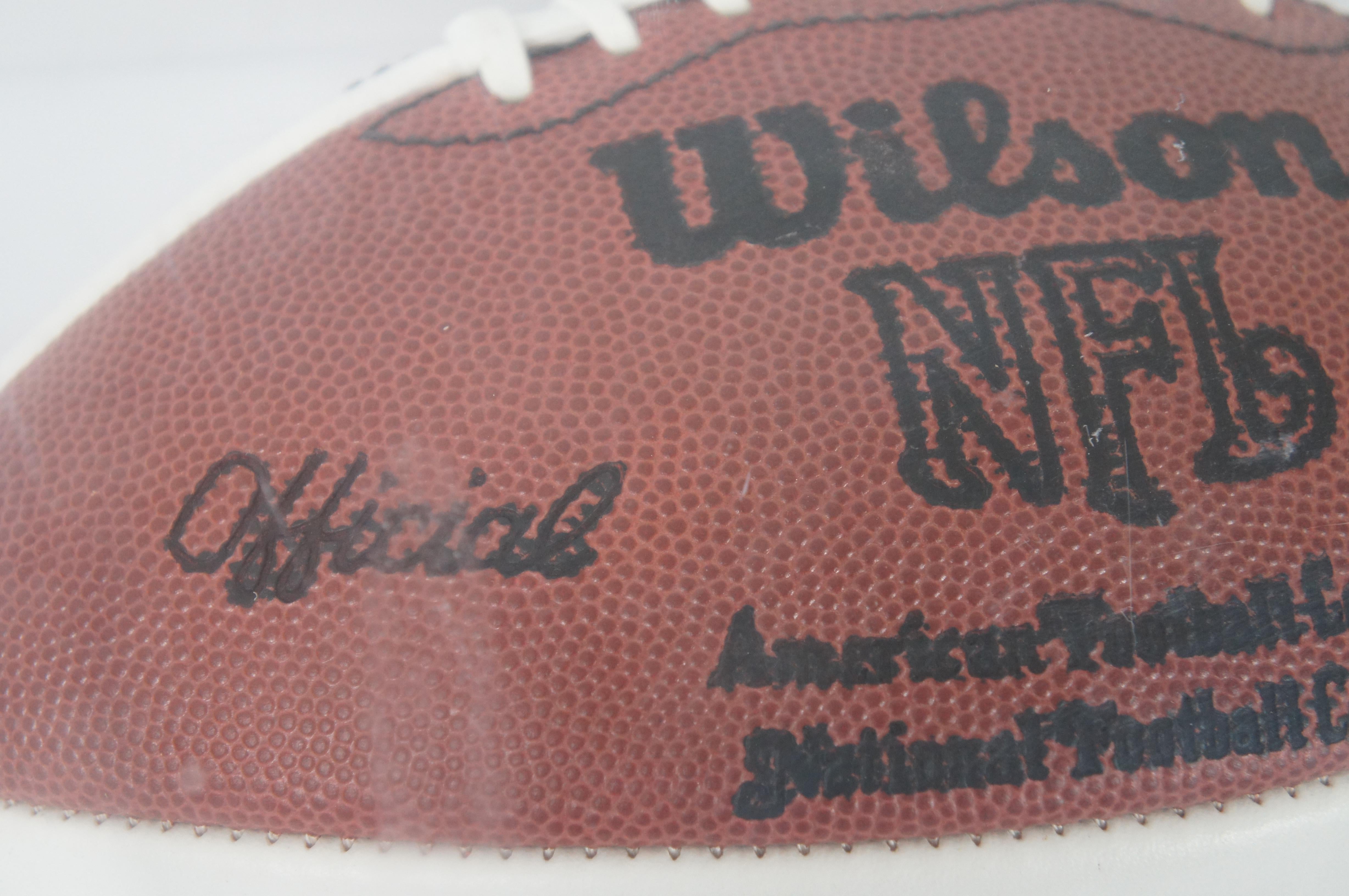Boîtier de présentation de trophée officiel de football NFL en cuir et acrylique vintage de 12 pouces de Wilson 2