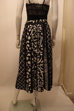 Windsmoor-Rock und Oberteil in Schwarz und Weiß