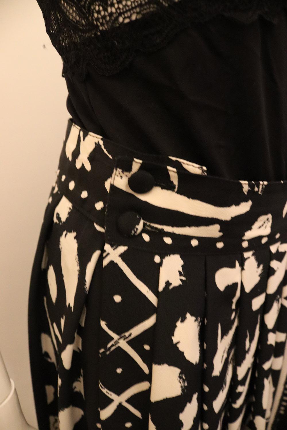 Women's Vintage Windsmoor Skirt and Top in Black and White For Sale