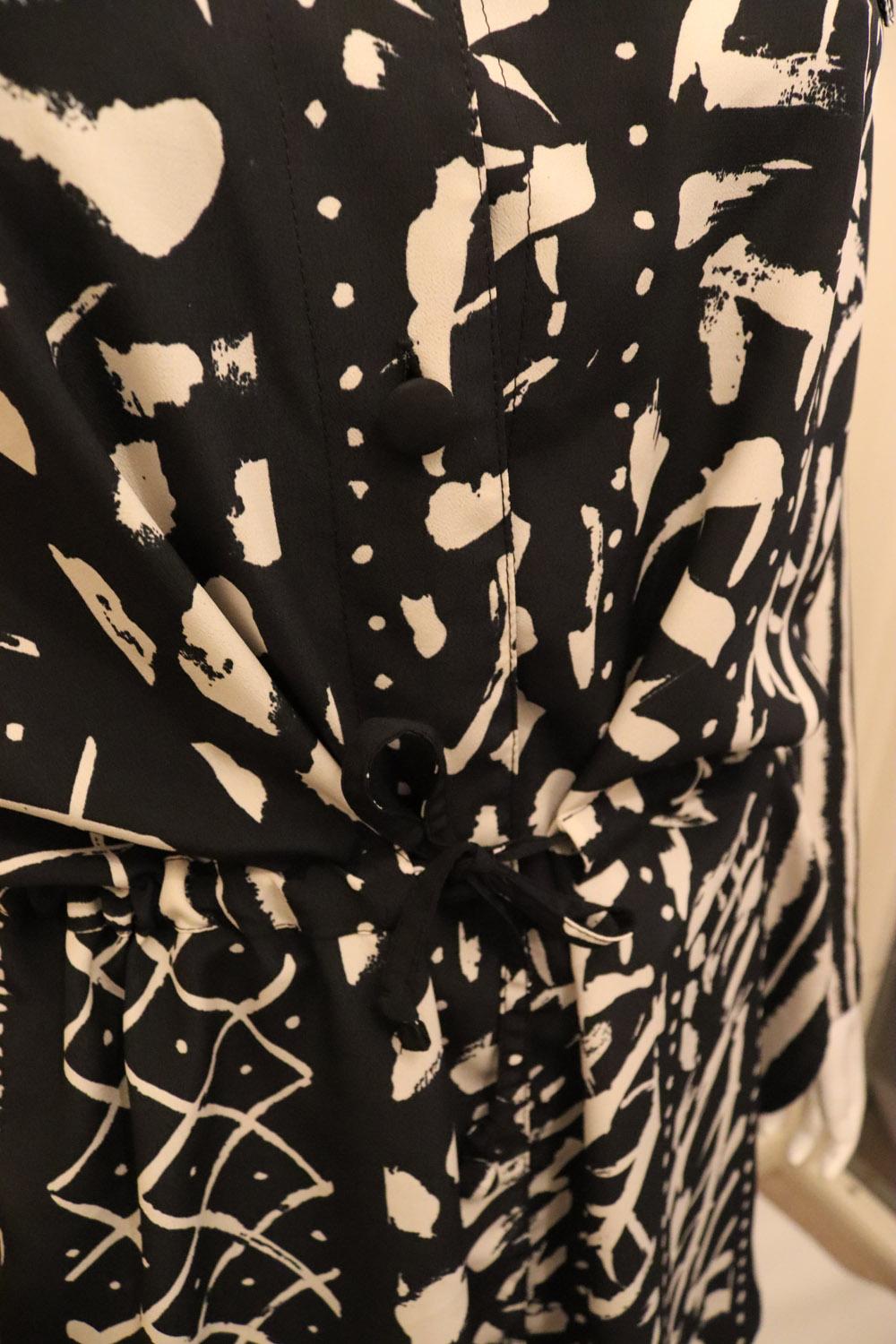 Vintage Windsmoor Skirt and Top in Black and White For Sale 4
