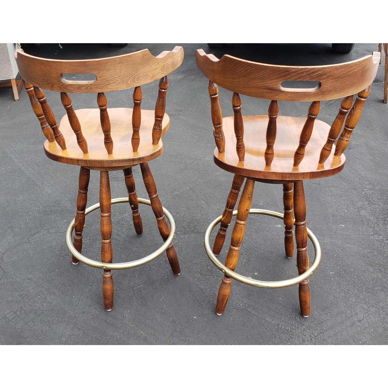 American Vintage Windsor Swivel Spindle Turned Legs Bar Stools, a Pair For Sale