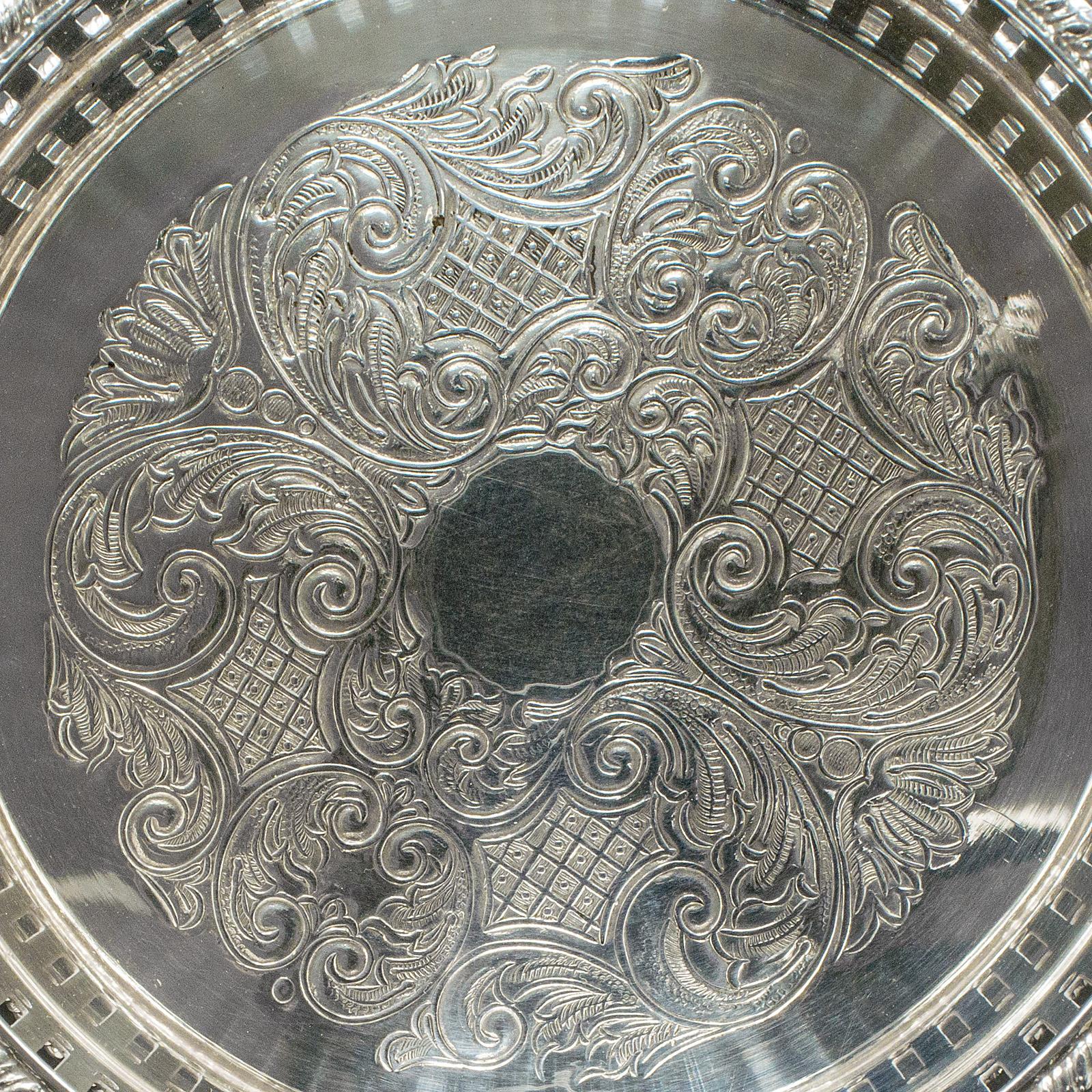 Vintage Wine Bottle Coaster, English, Silver Plated, Champagne Rest, Circa 1930 Bon état - En vente à Hele, Devon, GB