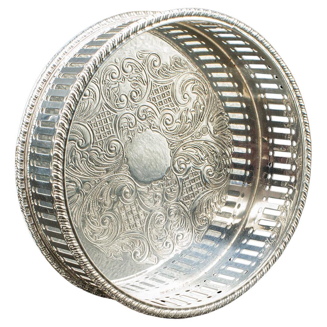 Vintage Wine Bottle Coaster, English, Silver Plated, Champagne Rest, Circa 1930 en vente