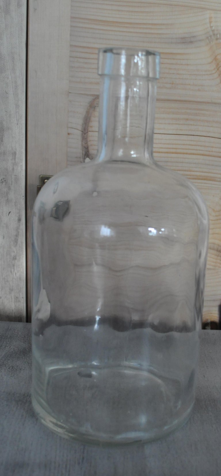 Vintage Wine Bottle For Sale at 1stDibs