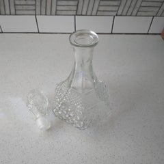 Vintage Wine Decanter with Stopper in Wexler Diamond Pattern