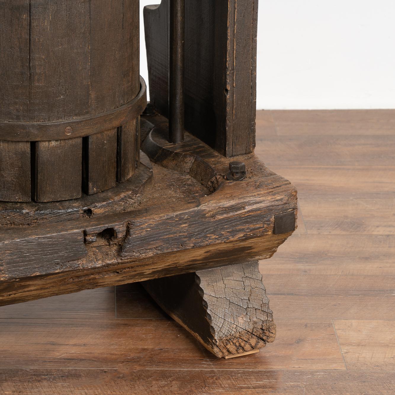 Vintage Wine Press Bar Table Wine Tasting Table, circa 1890 In Good Condition In Round Top, TX