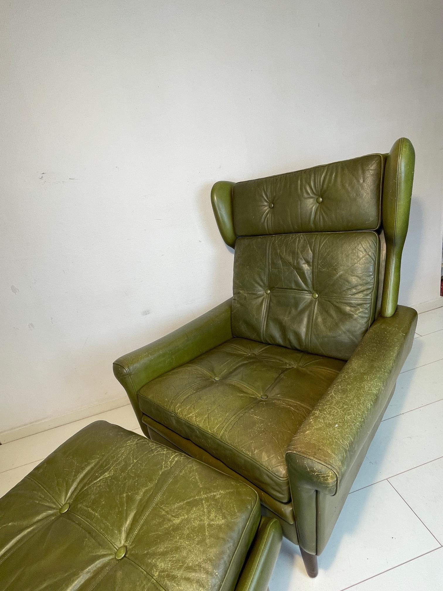 Vintage wingback lounge chair by Svend Skipper, 1960’S Green Leather with hocker 8