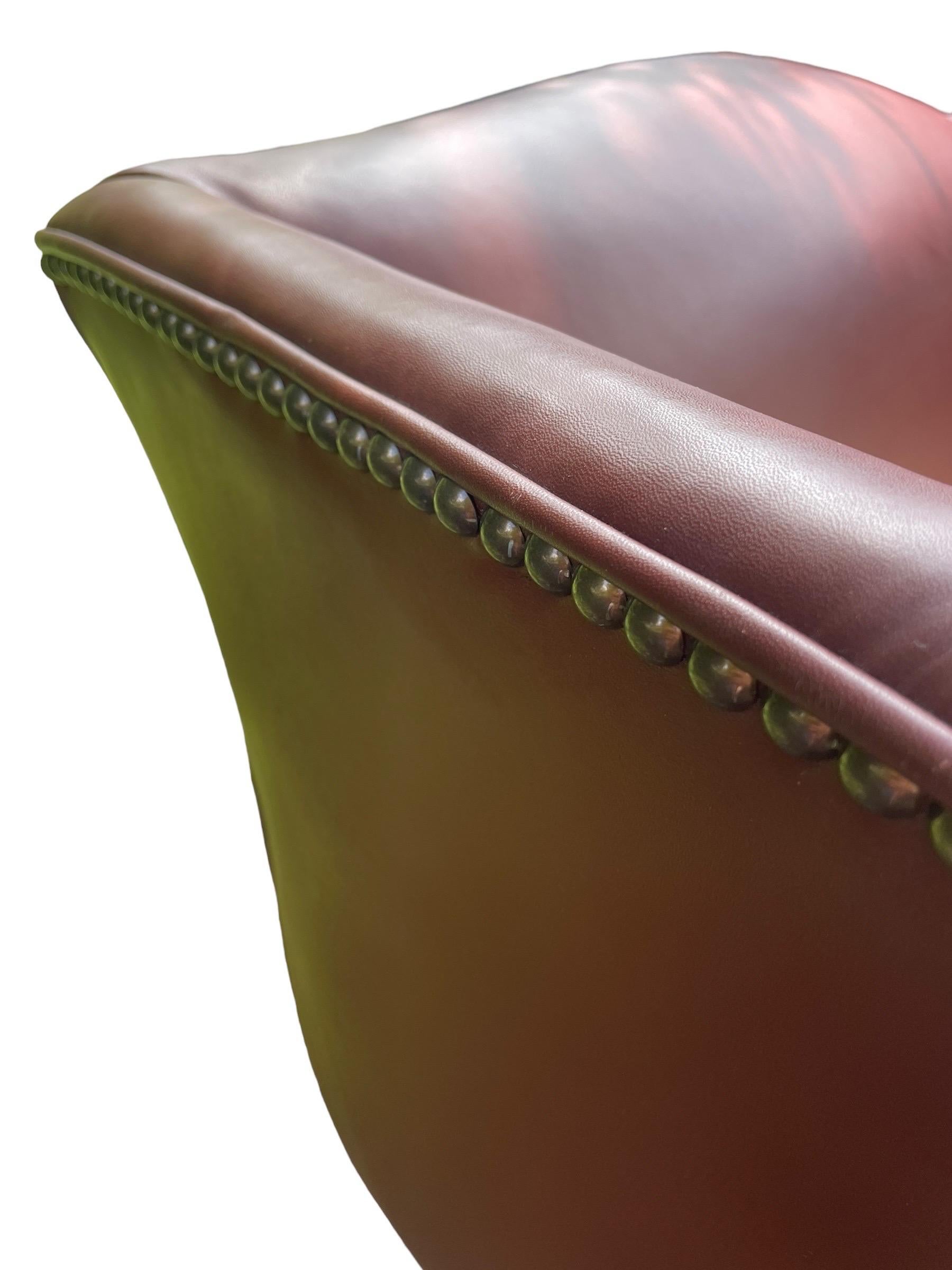Vintage Wingback Pair of Red Leather Armchairs In Good Condition In Rochester, NY