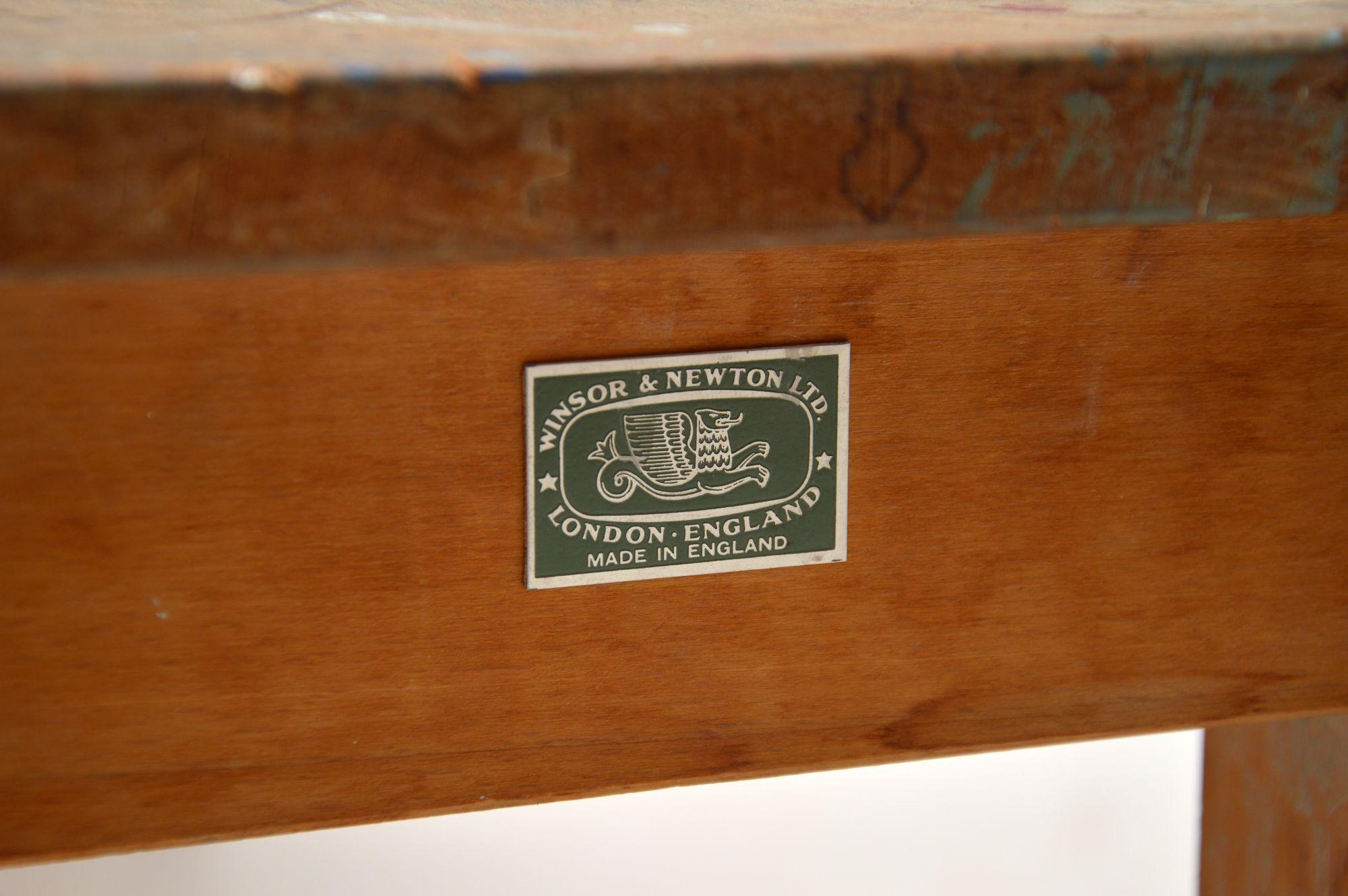 Wood Vintage Winsor & Newton Easel / Platform Bench