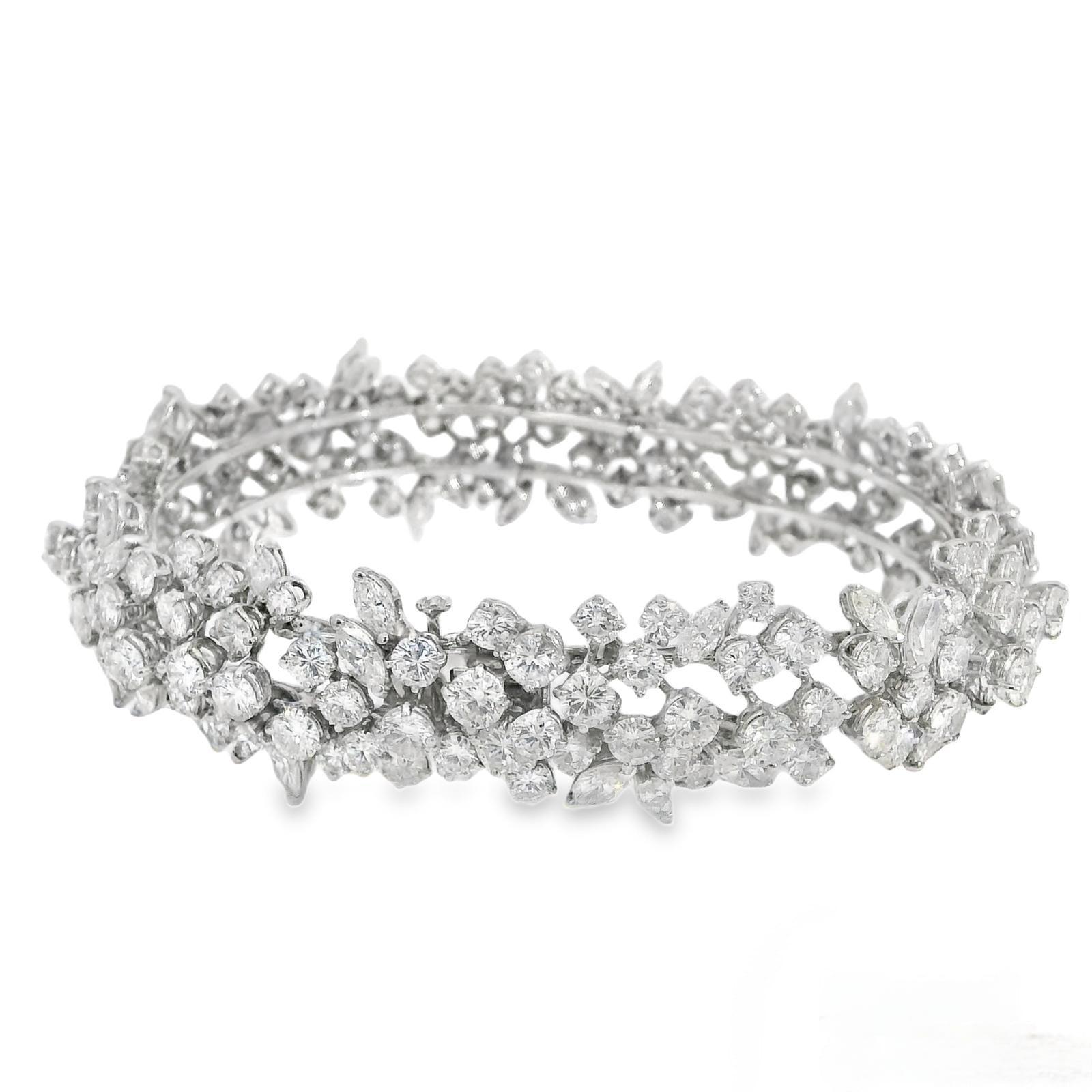 Femenino o masculino Pulsera de diamantes Vintage Winston Style Cluster de 32,50 quilates en venta