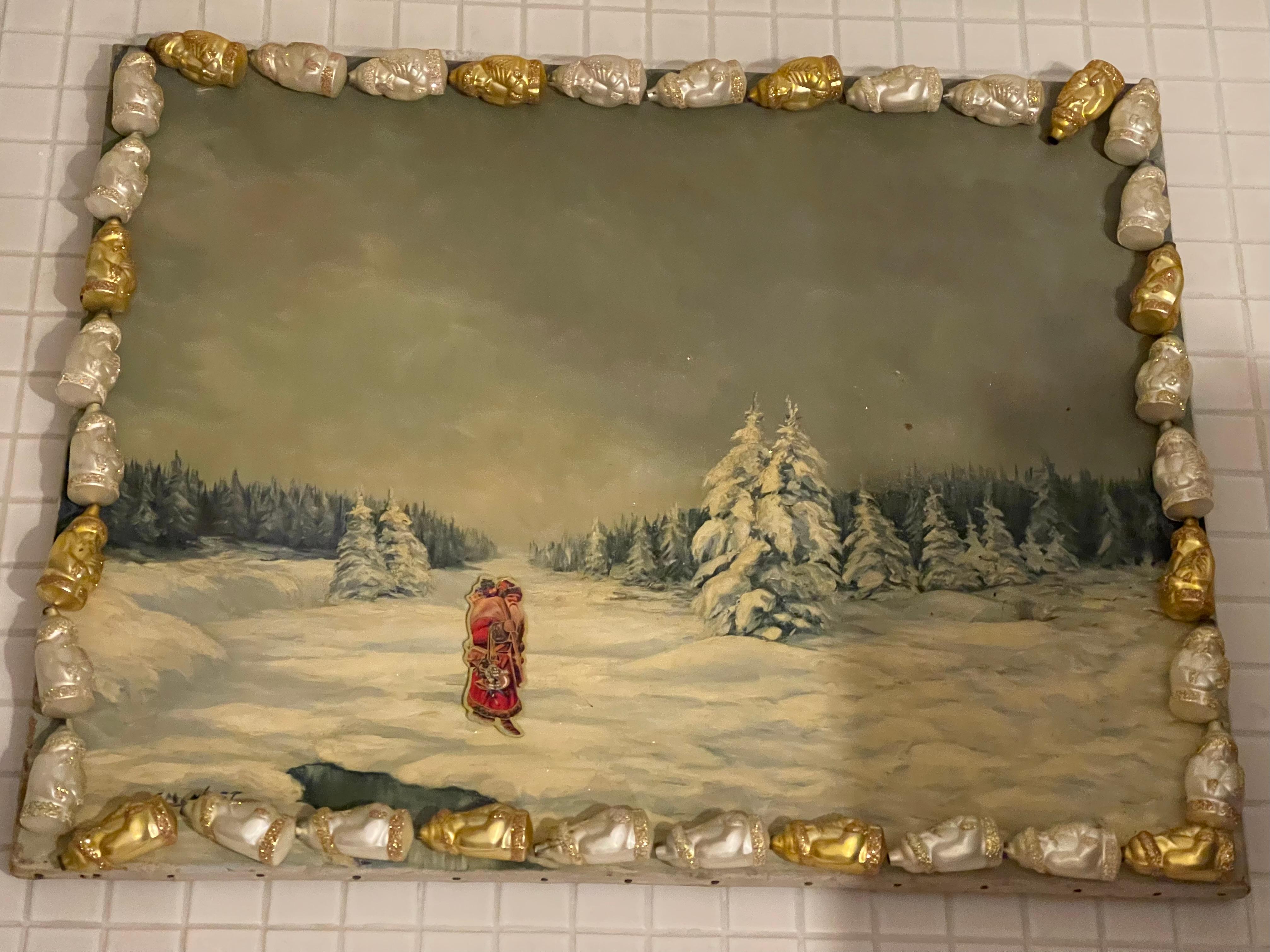 Vintage Winter Landscape in Figural Santas Frame (Amerikanische Klassik) im Angebot
