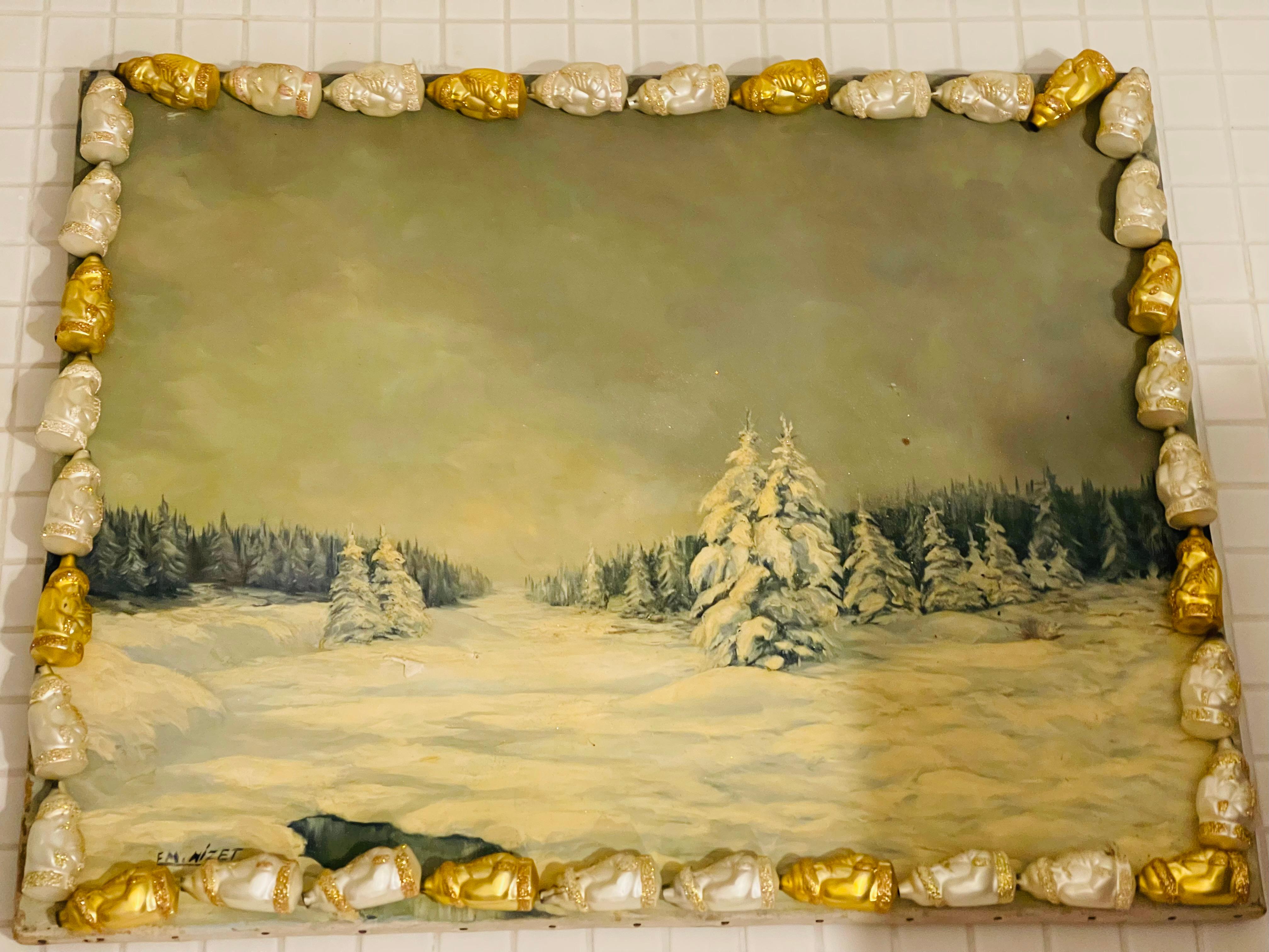 Vintage Winter Landscape in Figural Santas Frame im Angebot 1