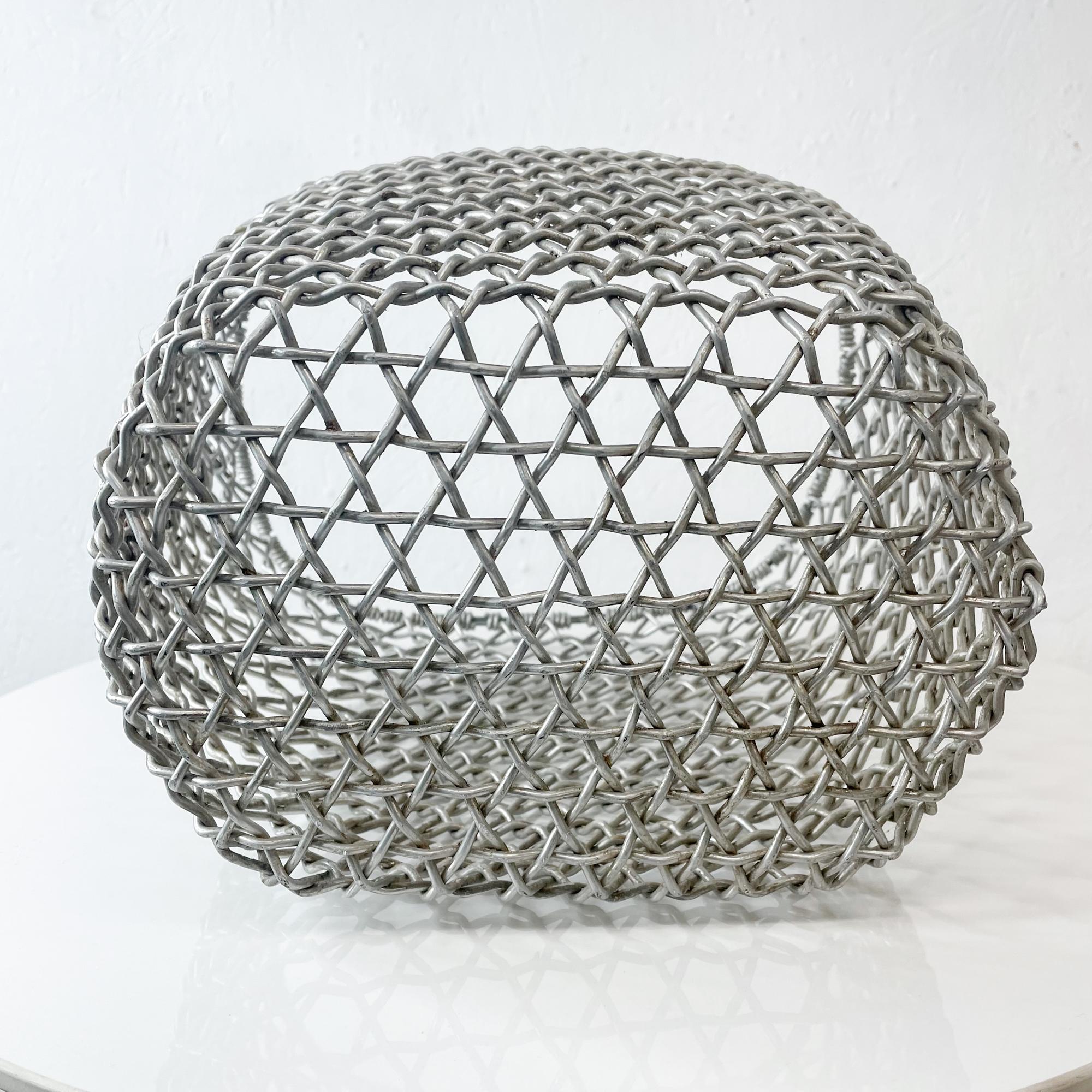 Vintage Wire Basket Metal Weave in Aluminum Modern Container Open Grid 1970s In Good Condition In Chula Vista, CA