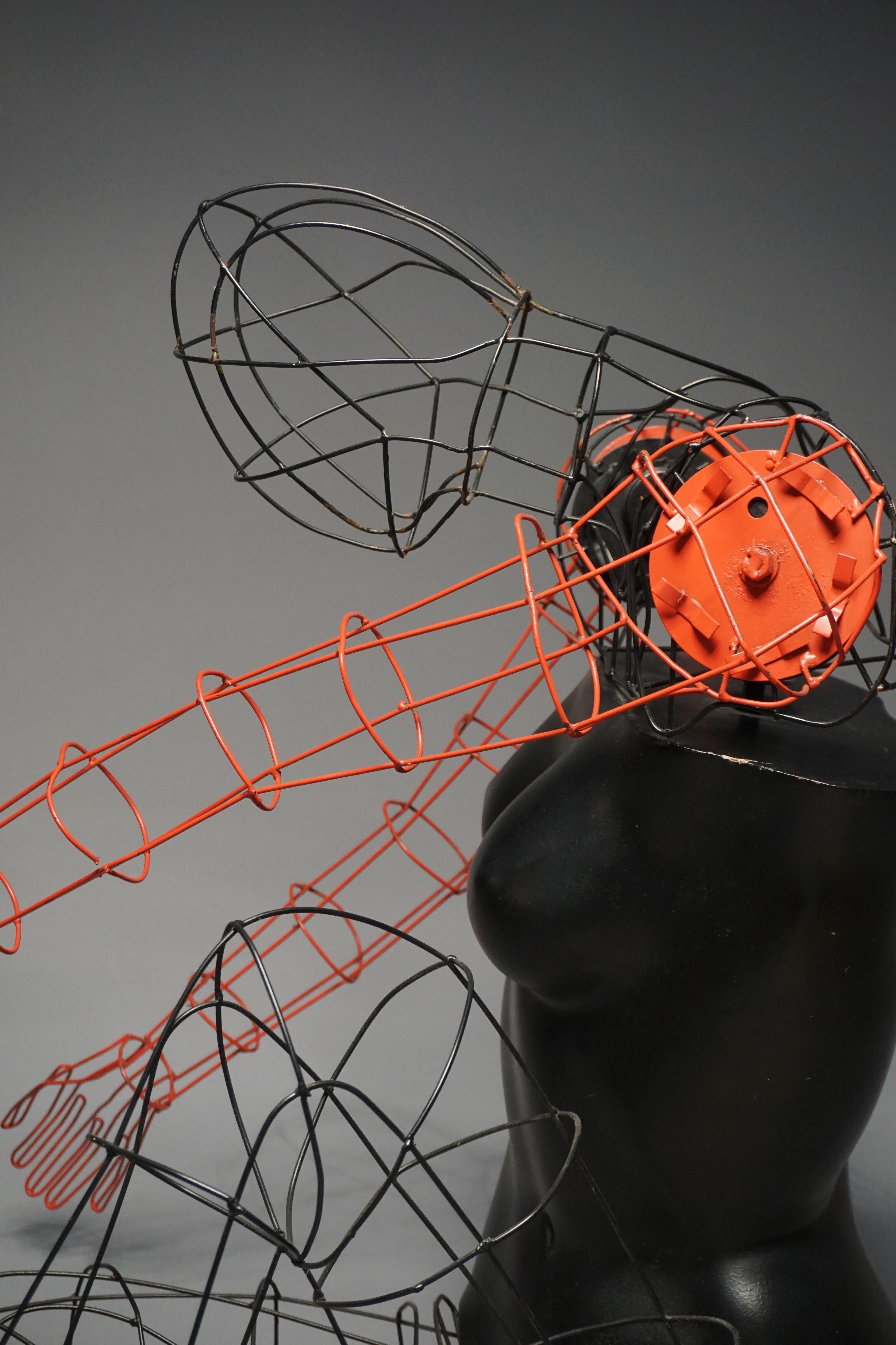 Vintage Wire Mannequin Store Display, Modernist Circa 1970s GRENEKER 2/2 For Sale 2